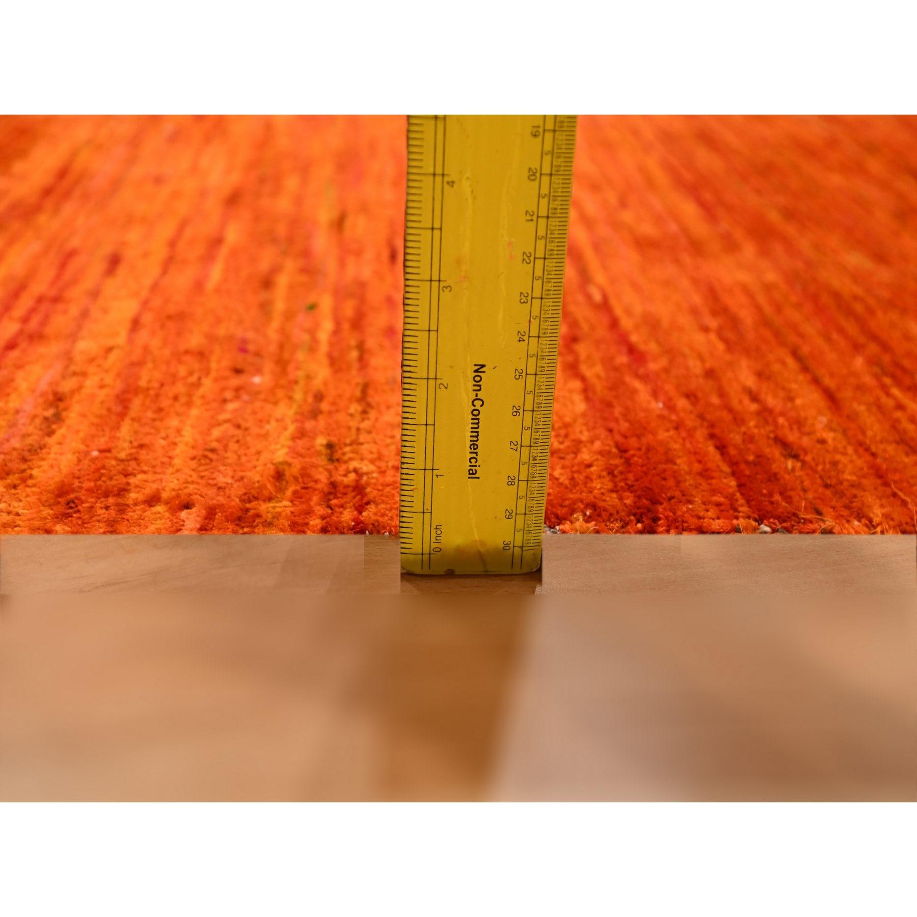 2'x3' Tangelo Orange Plain Solid Design Hand geknüpft Probe Sari Seide Teppich (Moderne) im Angebot