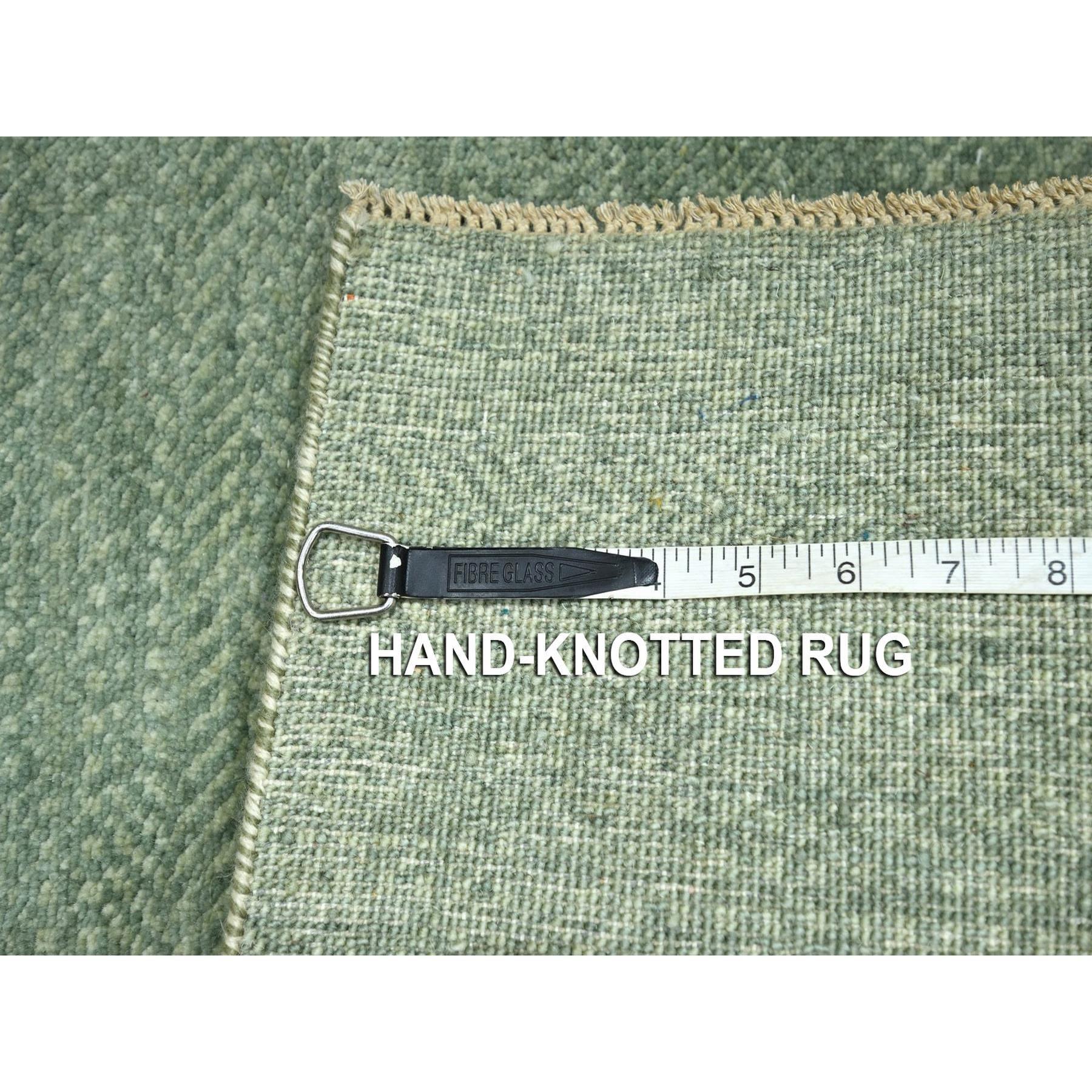 2'x3' Viridian Grün Natürliche Wolle Modernes Gras Design Handgeknüpfte Matte Teppich im Zustand „Neu“ im Angebot in Carlstadt, NJ