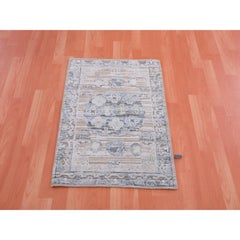 2'x3' Warm Gray Khotan Design Hand Knotted Silk with Textured Wool Mat Rug