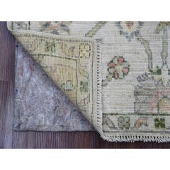 Tappeto Afghan Angora Oushak Leaf Pattern 2'x3' bianco annodato a mano in lana pura