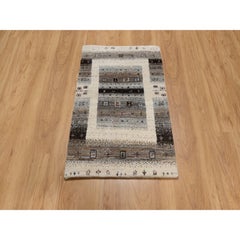 2'x3' White Modern Lori Buft Small Animal Figurines Hand Knotted Wool Rug