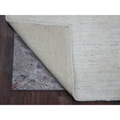 2'x3' White Plain Solid Pattern Lush and Plush Hand Knotted Ghazni Wool Rug