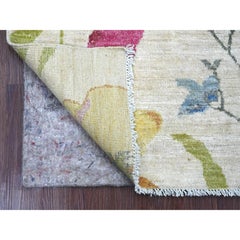 2'x3'2" Ivory Peshawar with Botanical Garden Design Wool Hand Knotted Mat Rug