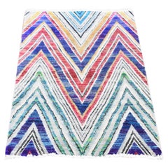 2
x3
3" Raspberry Red, Hand Knotted, Chevron Design, Sari Silk with Wool Rug