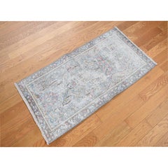 Tapis persan vintage de Kerman, bleu pierre, noué à la main en pure laine, usé, 2'x3'7"