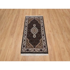 2'x4'2" Black Tabriz Mahi with Fish Medallion Design Hand Knotted Wool Mat Rug