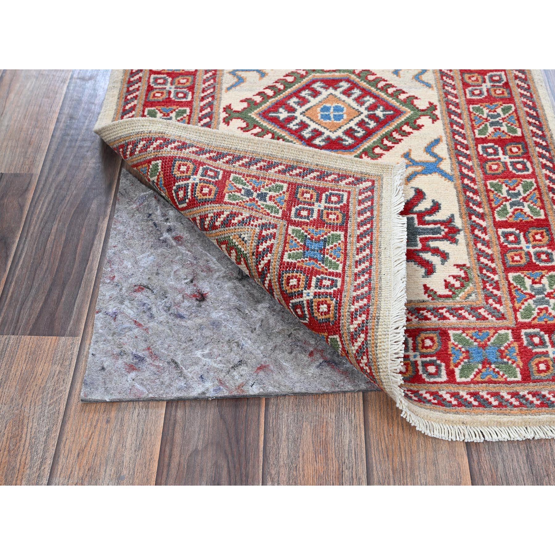 Kazakh 2'x5'10