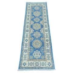 2'x5'8" Blauer Vintage Look Kazak mit Stammesmotiv Handgeknüpfter Wollteppich Läufer