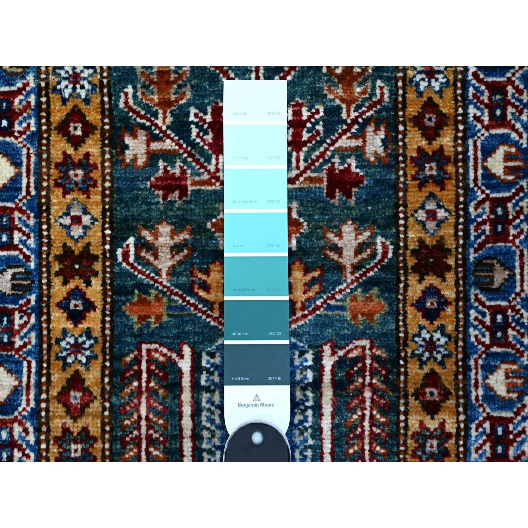 Kazakh 2'x5'9
