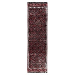 Tappeto Runner Rosso Auburn Vintage Persiano Baluch Annodato a mano in pura lana