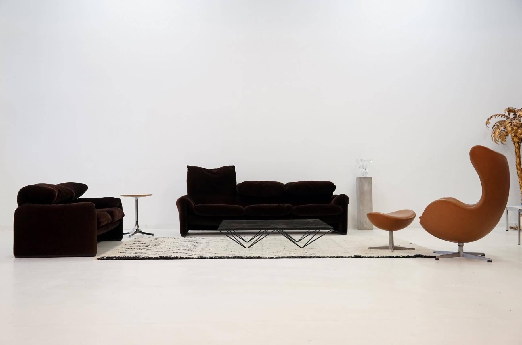 Modern Three and Two-Seat Maralunga for Cassina, Design Function Canapé Couch