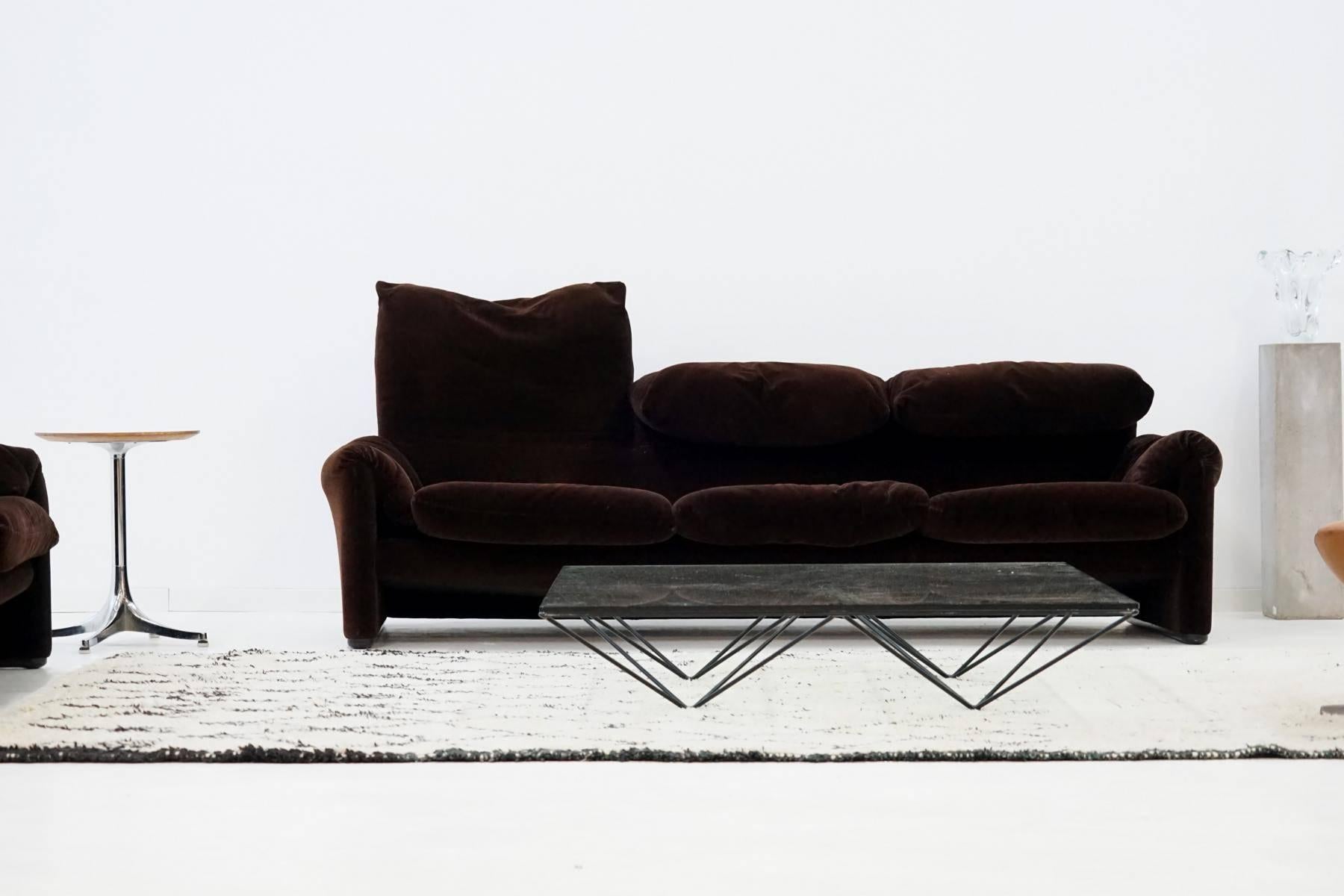 Late 20th Century Three and Two-Seat Maralunga for Cassina, Design Function Canapé Couch