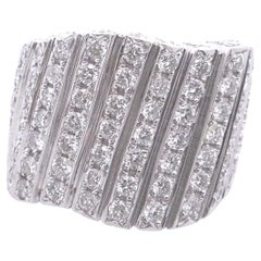 Anello con diamante fantasia da 3,5 carati in oro bianco 18 carati
