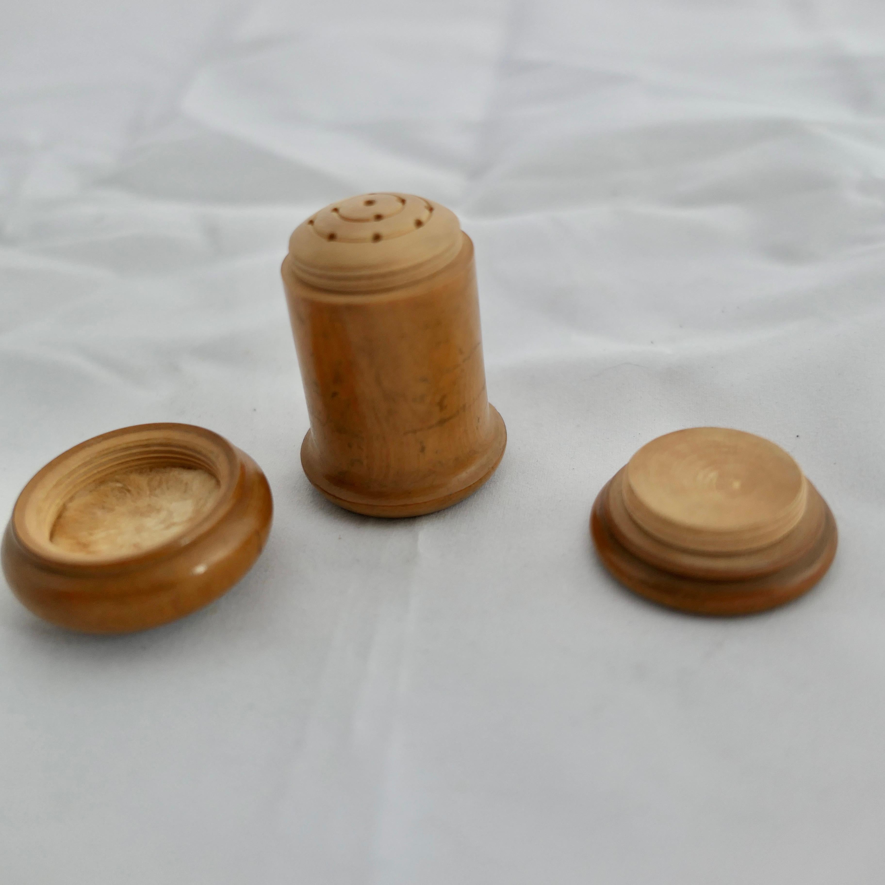 3 19th century Hand Made Treen Items, Pounce, Plumb Bob, Bodkin    In Good Condition For Sale In Chillerton, Isle of Wight