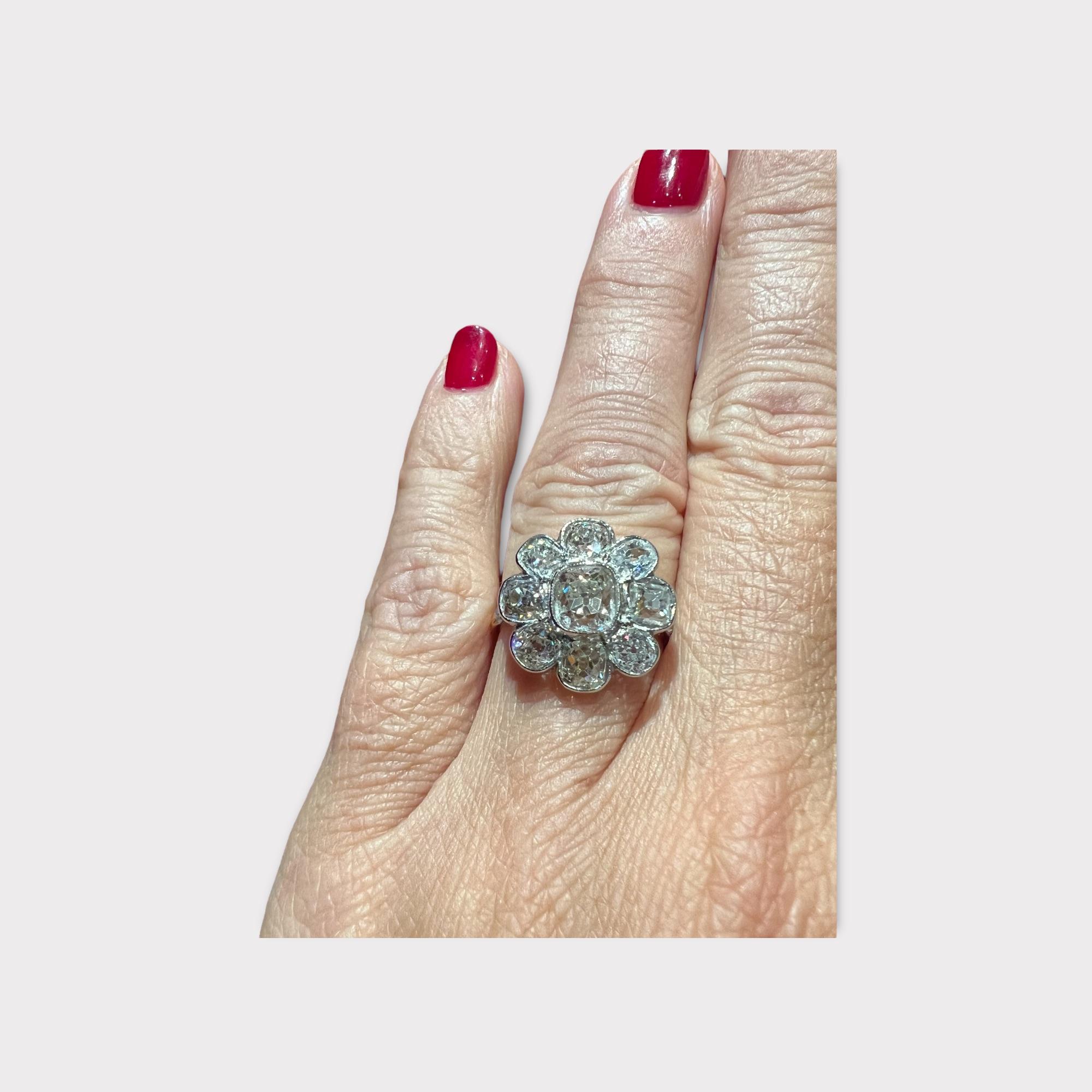 3, 20 Carat Old Cut Cushion Diamonds Engagement Ring, 19th Century In Good Condition For Sale In SAINT-OUEN-SUR-SEINE, FR