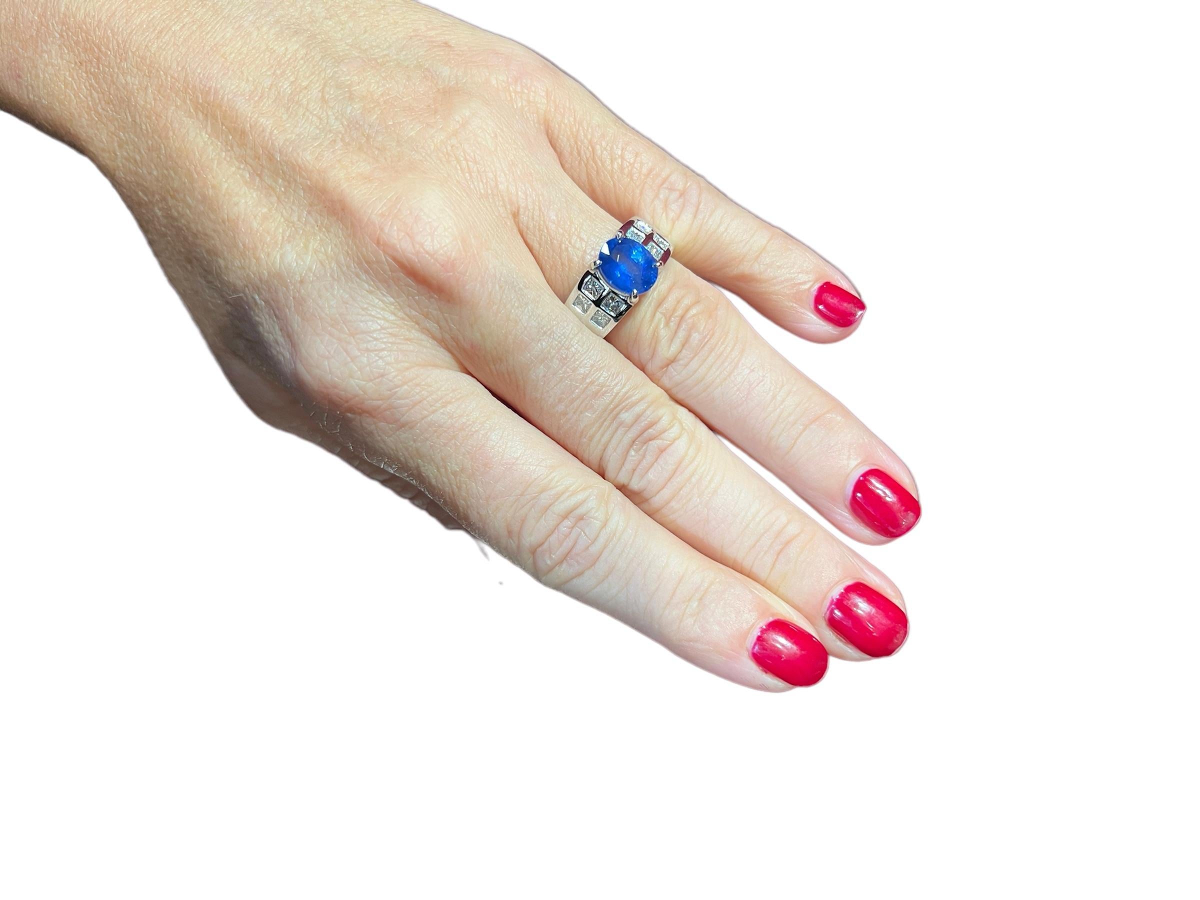 3, 23 Carat Blue Sapphire, 0, 95 Carat Cut Princess Engagement Ring For Sale 4