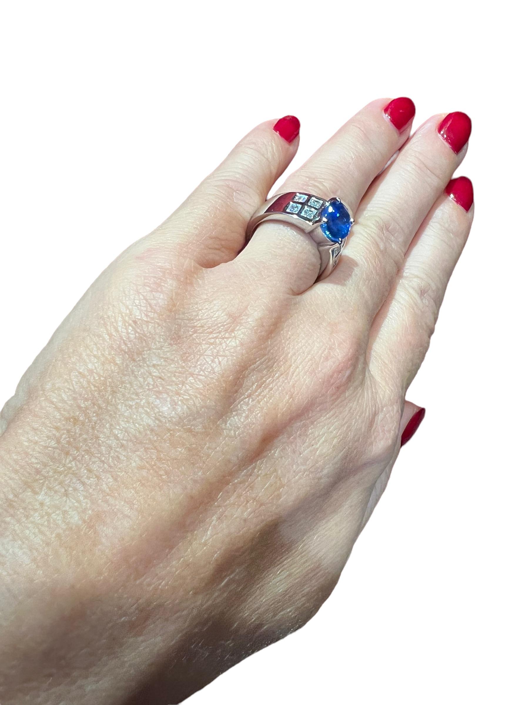 3, 23 Carat Blue Sapphire, 0, 95 Carat Cut Princess Engagement Ring For Sale 6