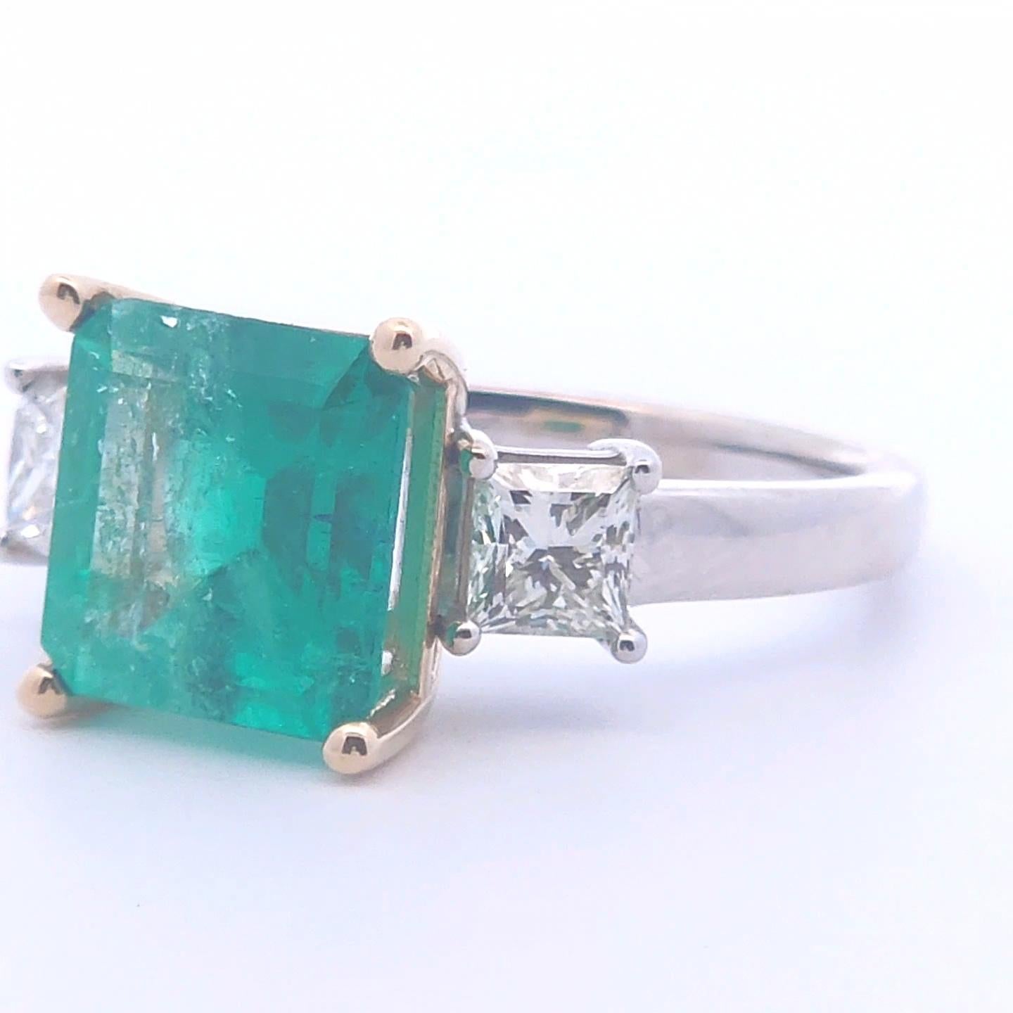 Emerald Cut 3 3/4 Carat Emerald Ring In 14k Gold For Sale