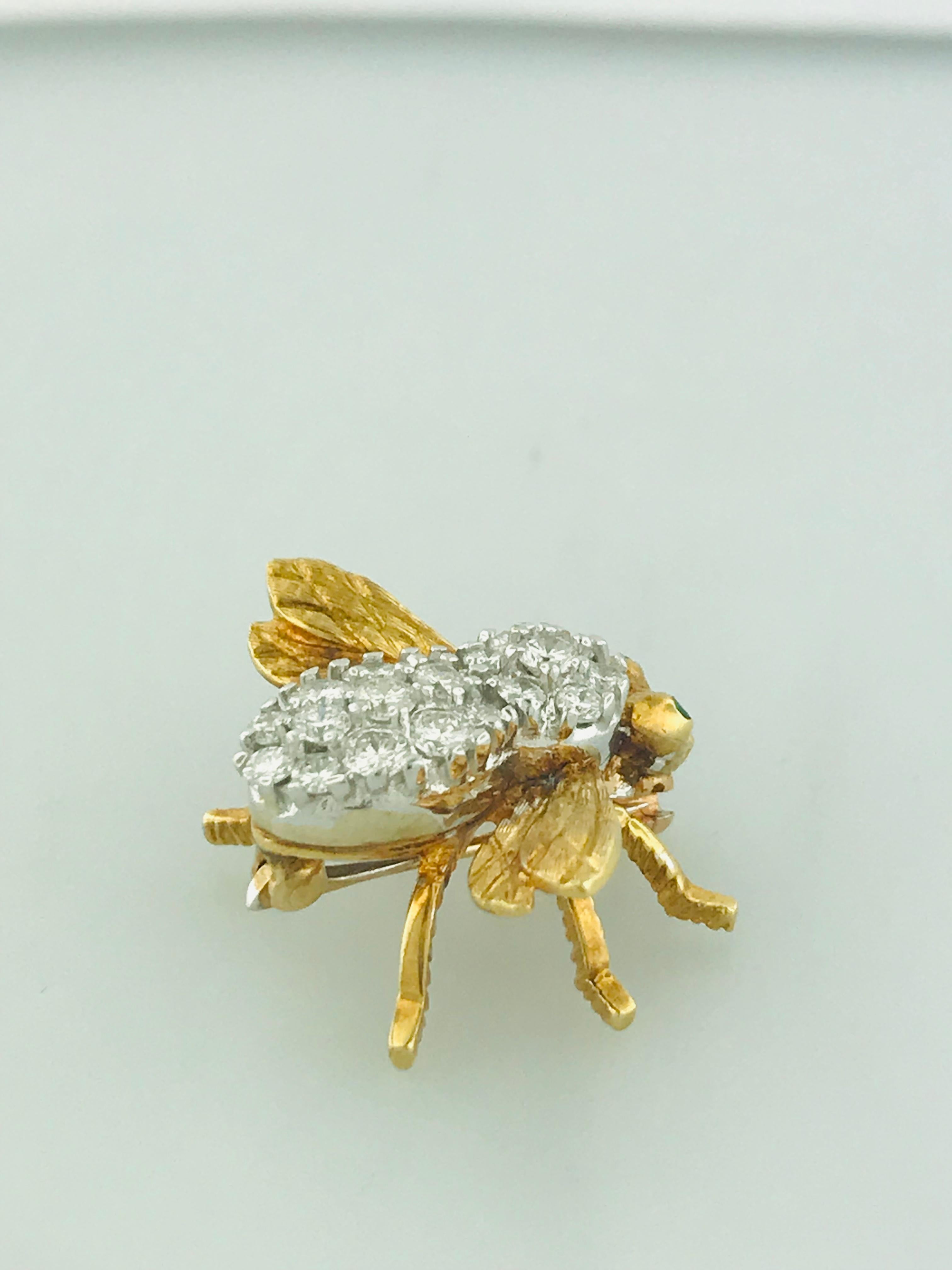 Women's '3/4 Carat' .65 Carat Diamond and Emerald Eye Honey Bee Pin in 18 Karat Gold