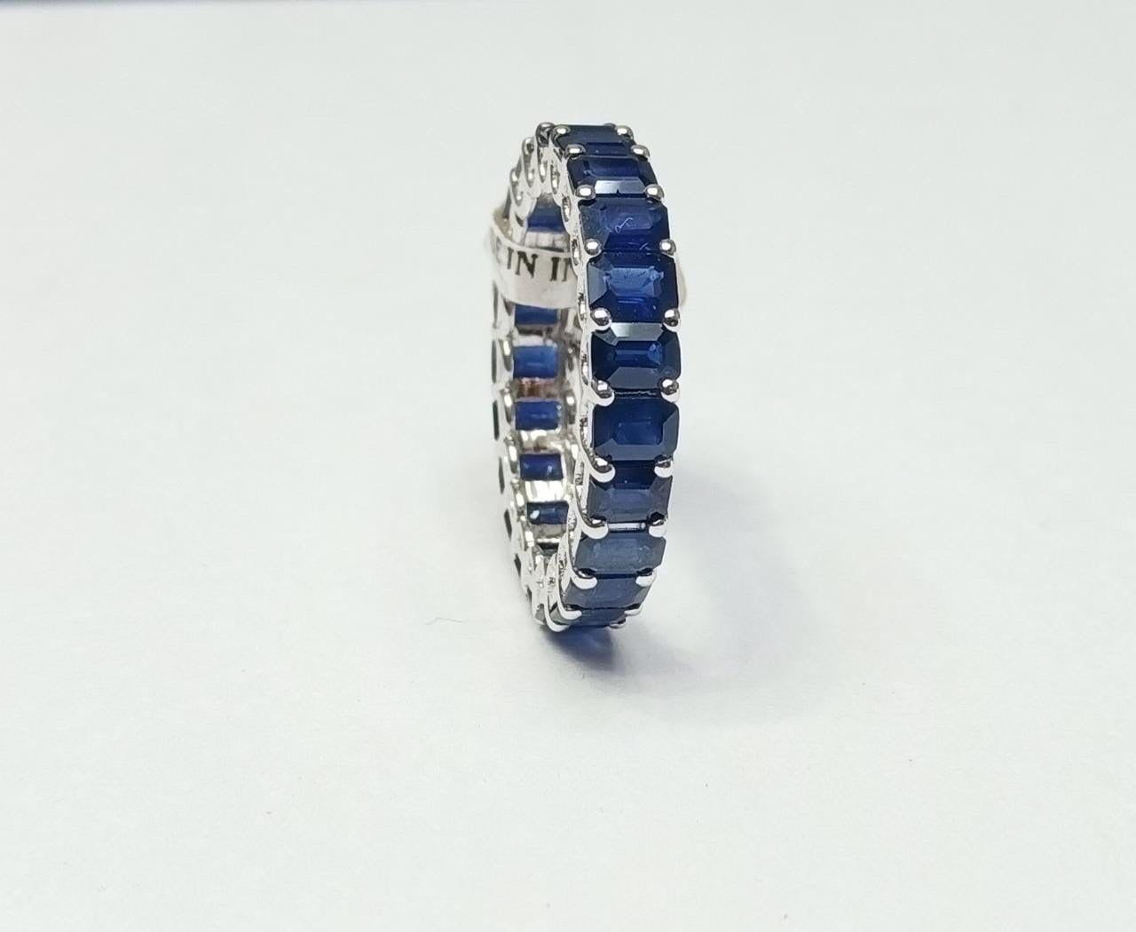 Anillo 3/4 Eternidad Zafiro en Oro Blanco Contemporáneo en venta