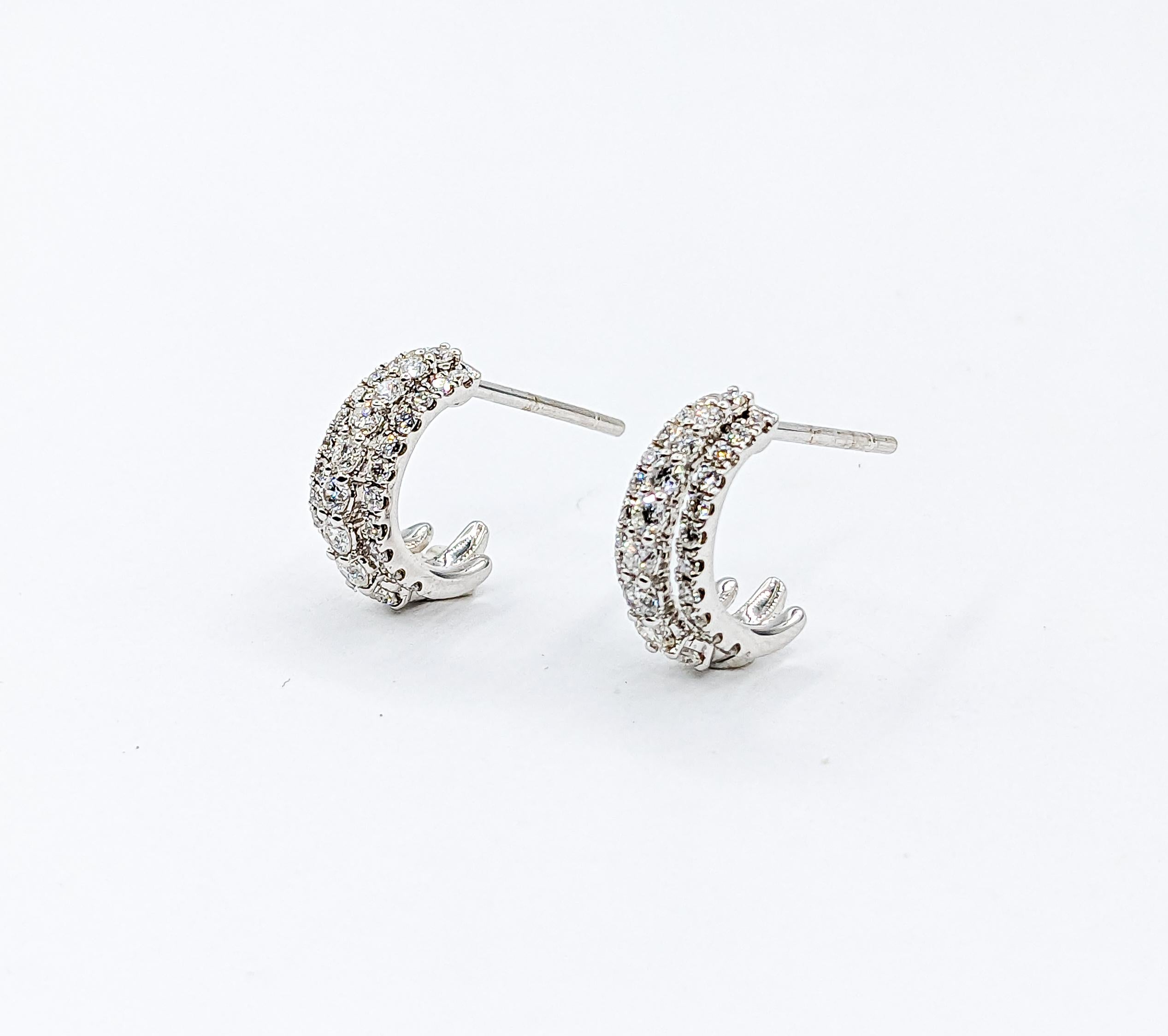 3/4ctw Diamond Sparkling Stud Earrings For Sale 1