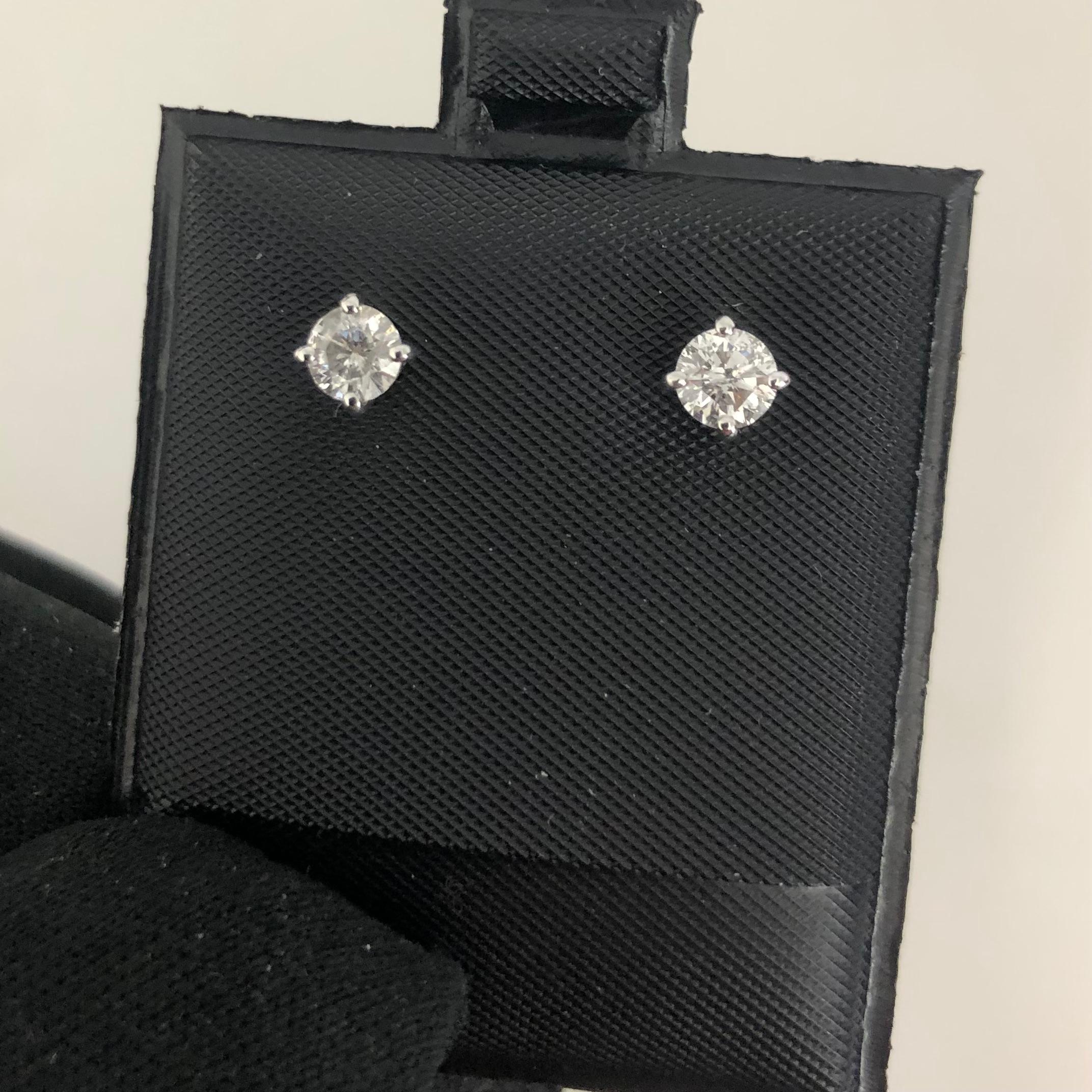 3/5 Carat Ct 2 Natural Real Solitaire Diamond Stud Earrings 14k White Gold 1 In New Condition For Sale In New York, NY