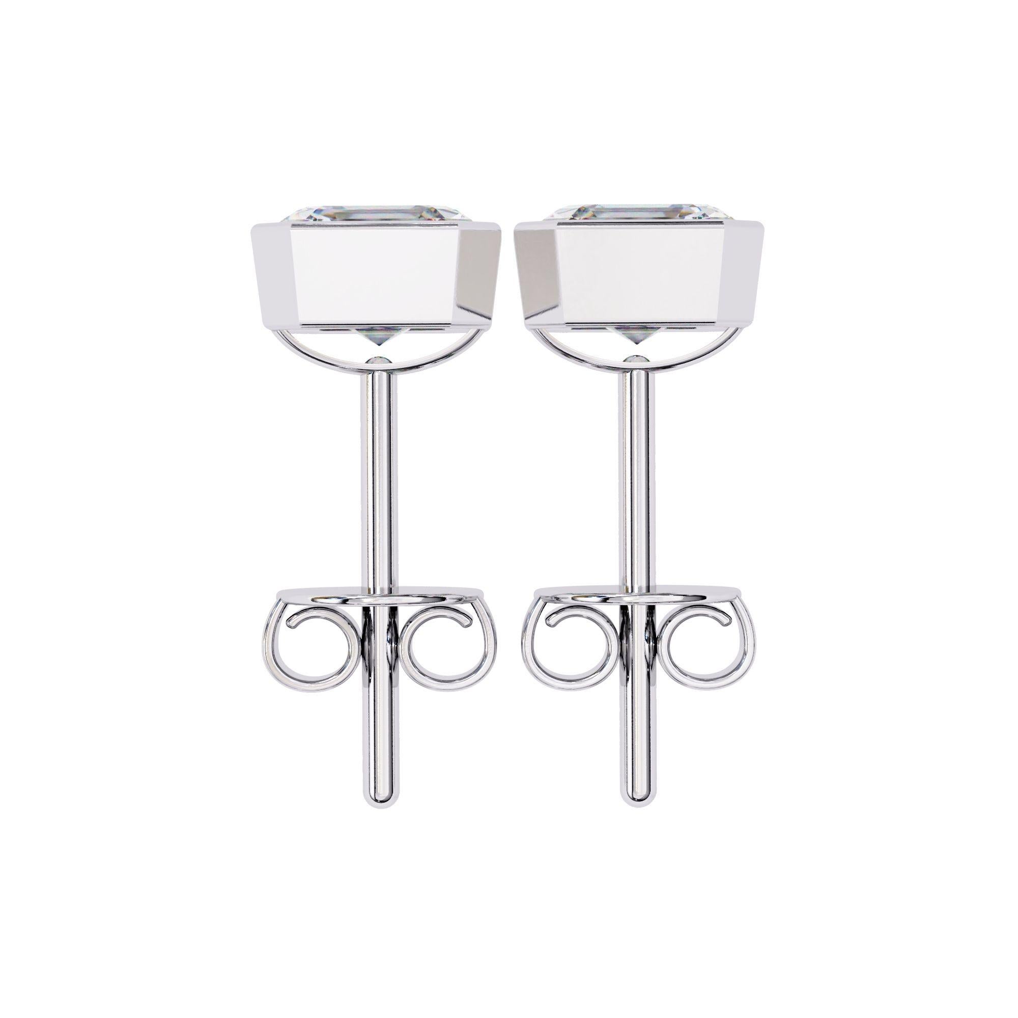 Contemporain 3/5 Ctw Emerald Cut Diamond Stud Earring Bezel Set 14K Solid Gold SI GH en vente