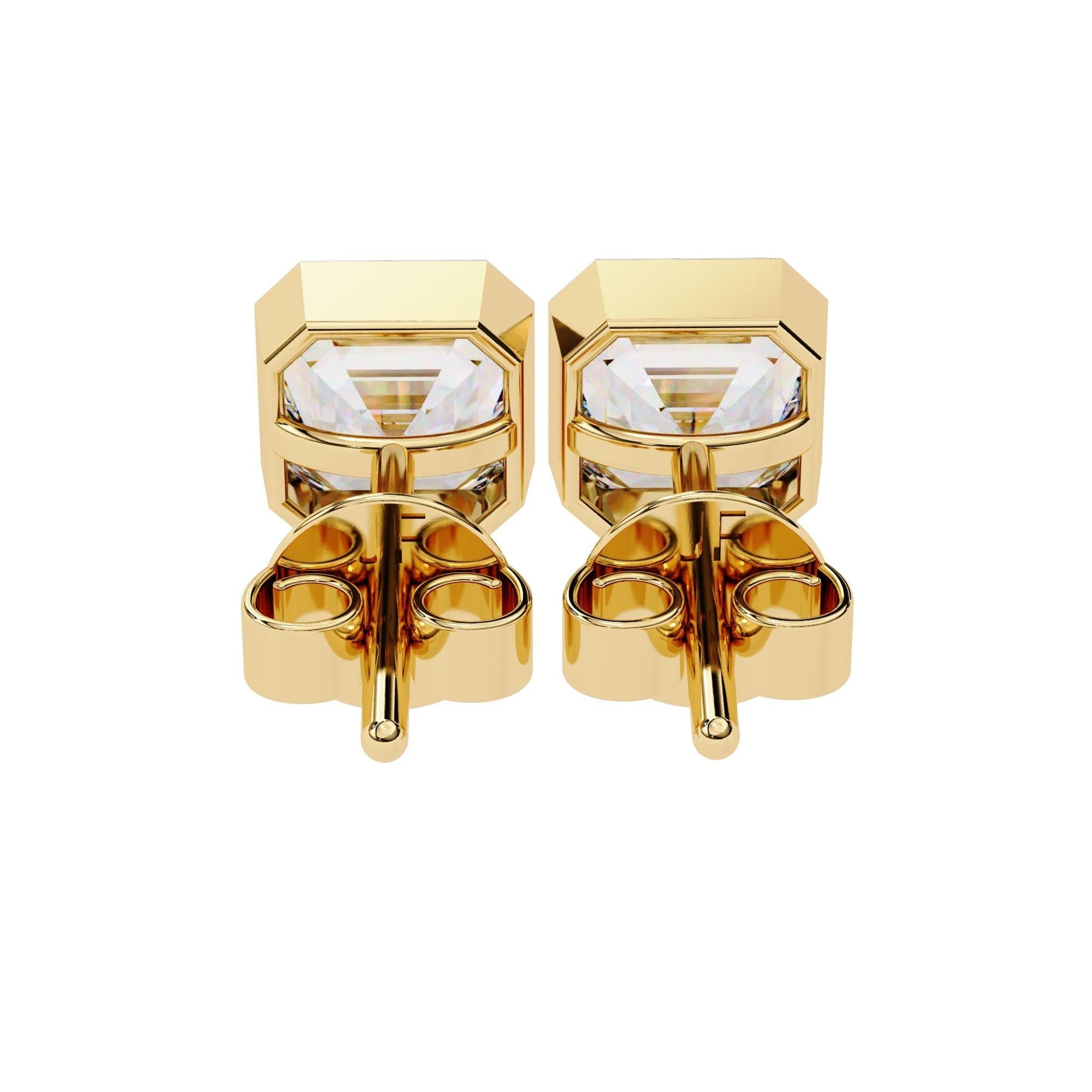3/5 Ctw Emerald Cut Diamond Stud Earring Bezel Set 14K Solid Gold SI GH Pour femmes en vente