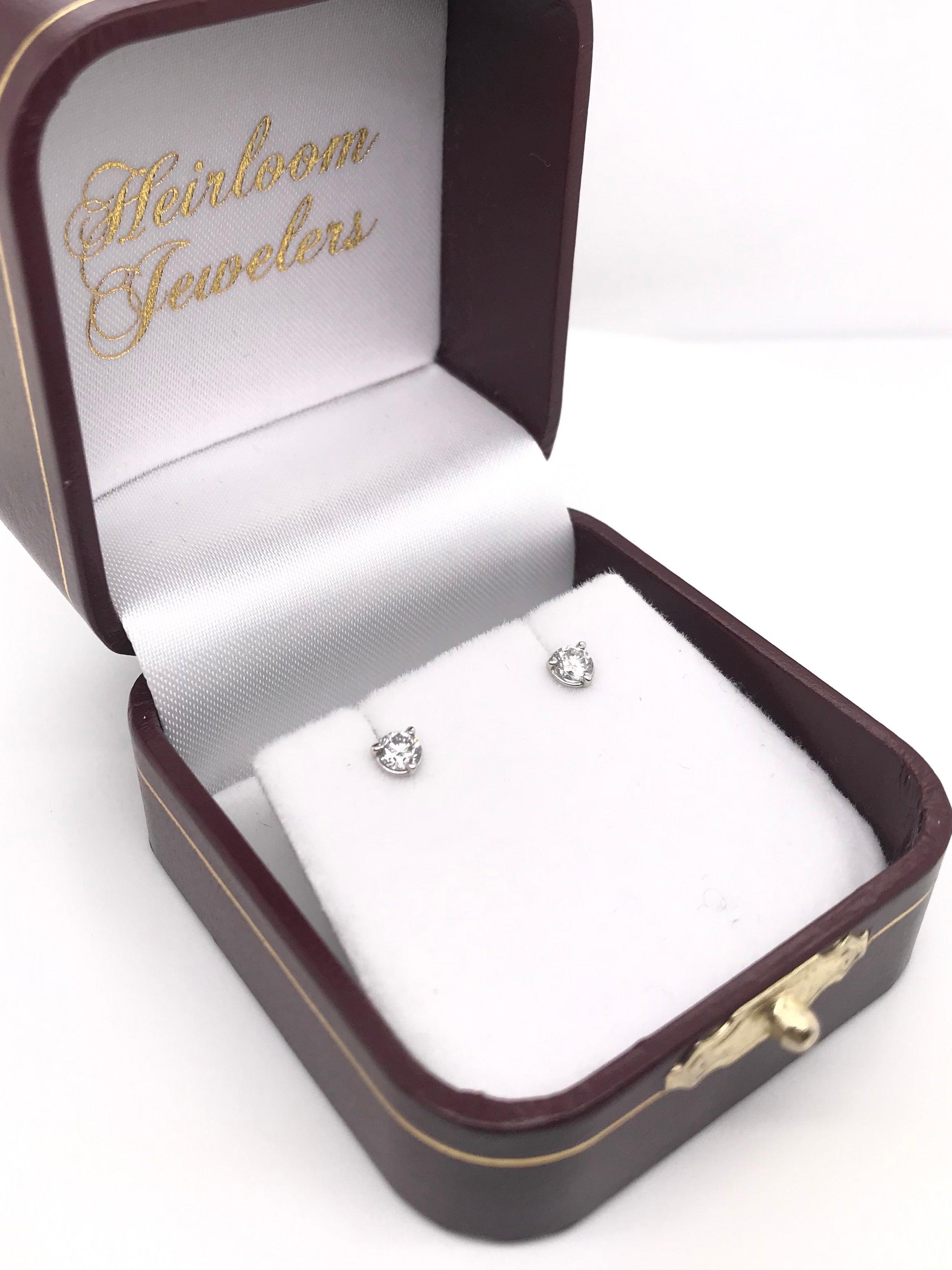 is 1/2 carat bigger than 3/8