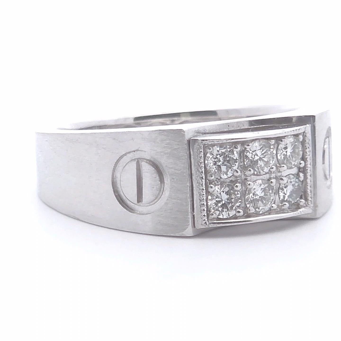 Découvrez l'élégance intemporelle avec notre bague pour homme à grains multiples de 3/8 carats, réalisée en luxueux or blanc 14 carats. Cette bague sophistiquée met en valeur un poids total de 3/8 carats de diamants étincelants, sertis de manière
