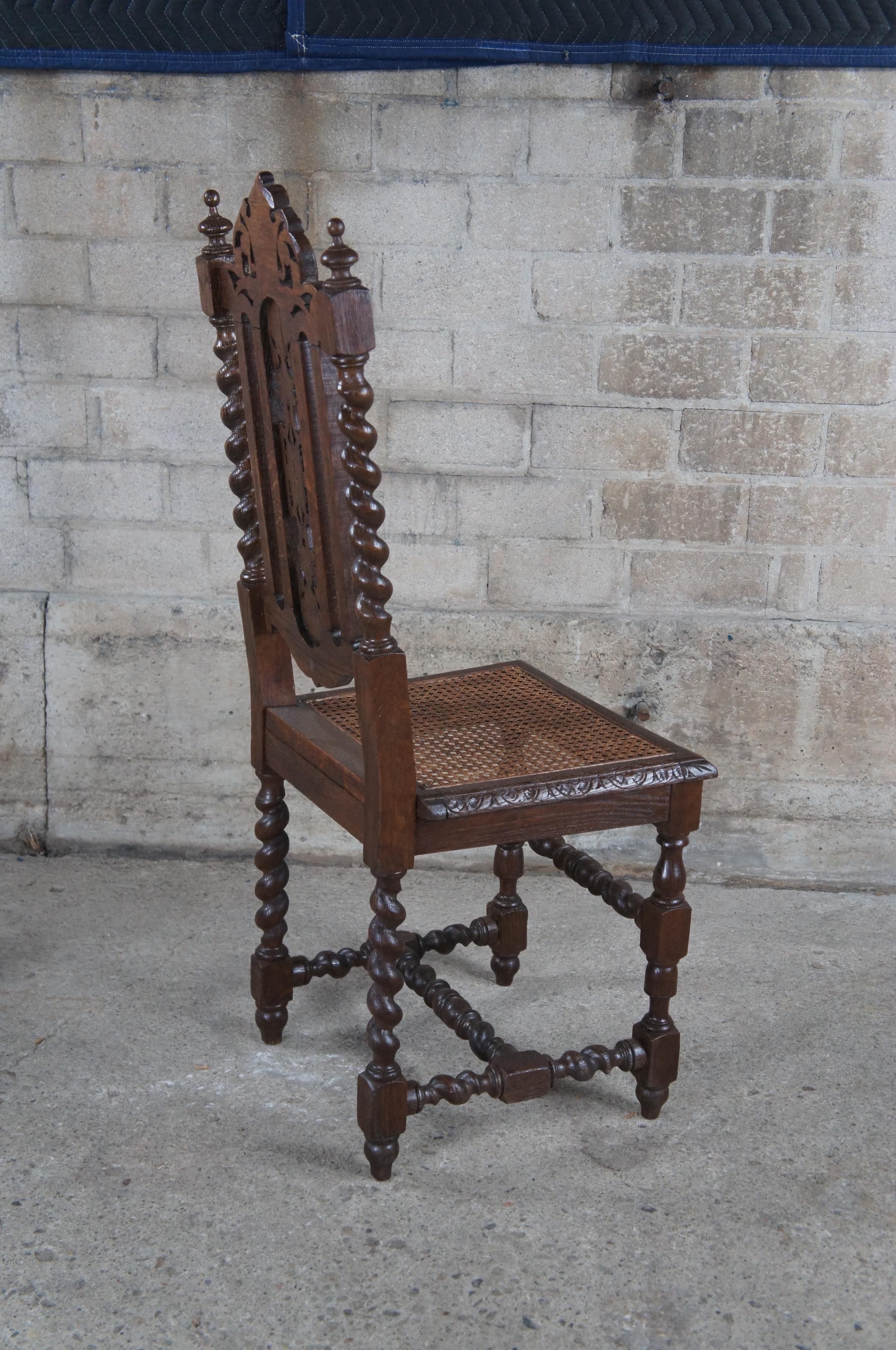 3 Antike French Renaissance Eiche geschnitzt Caned Barley Twist Dining Side Chairs im Angebot 6