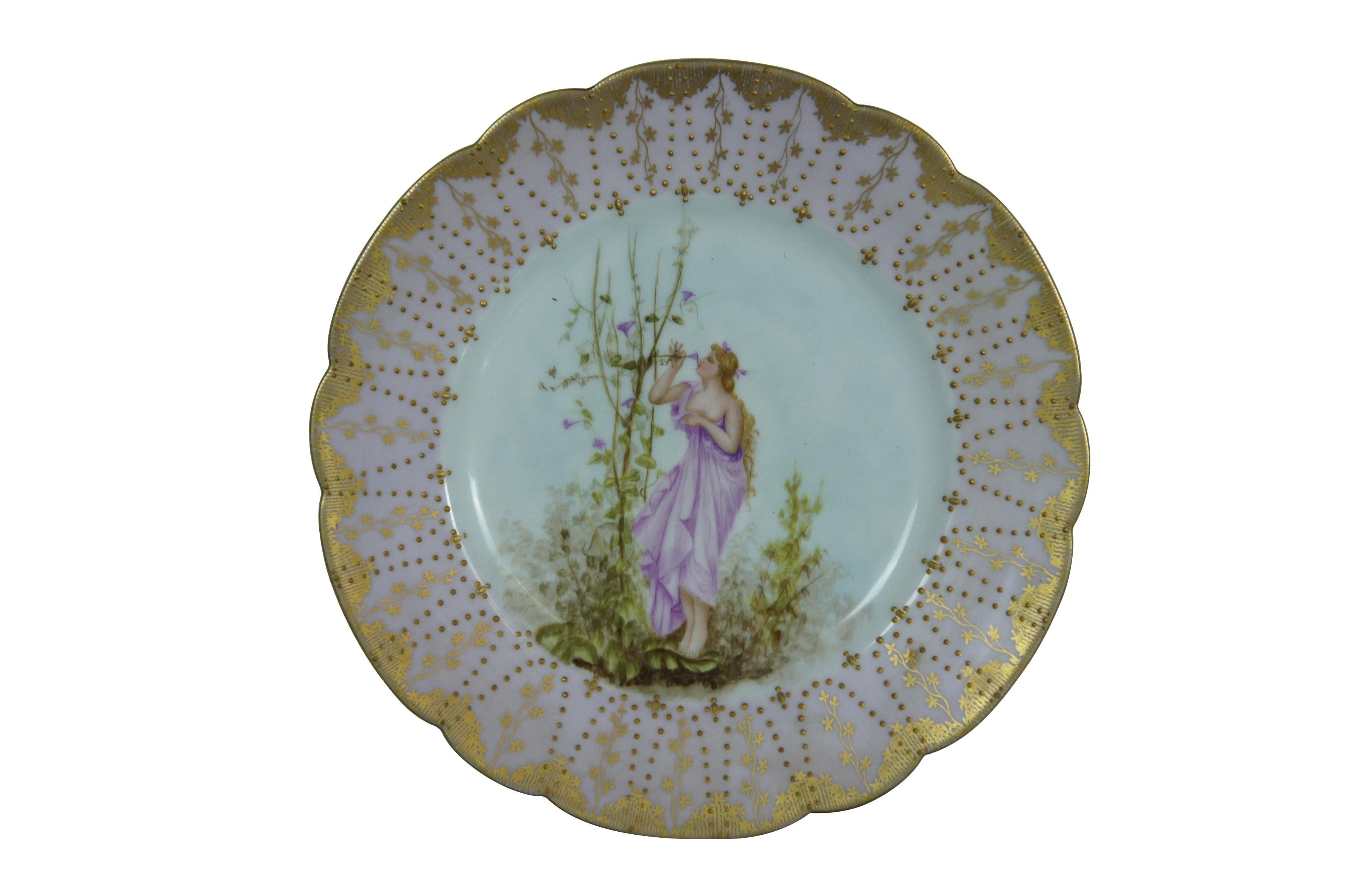 Barocco 3 Antichi piatti Haviland & Co. Royal Vienna incrostati d'oro da 9,5 pollici in vendita