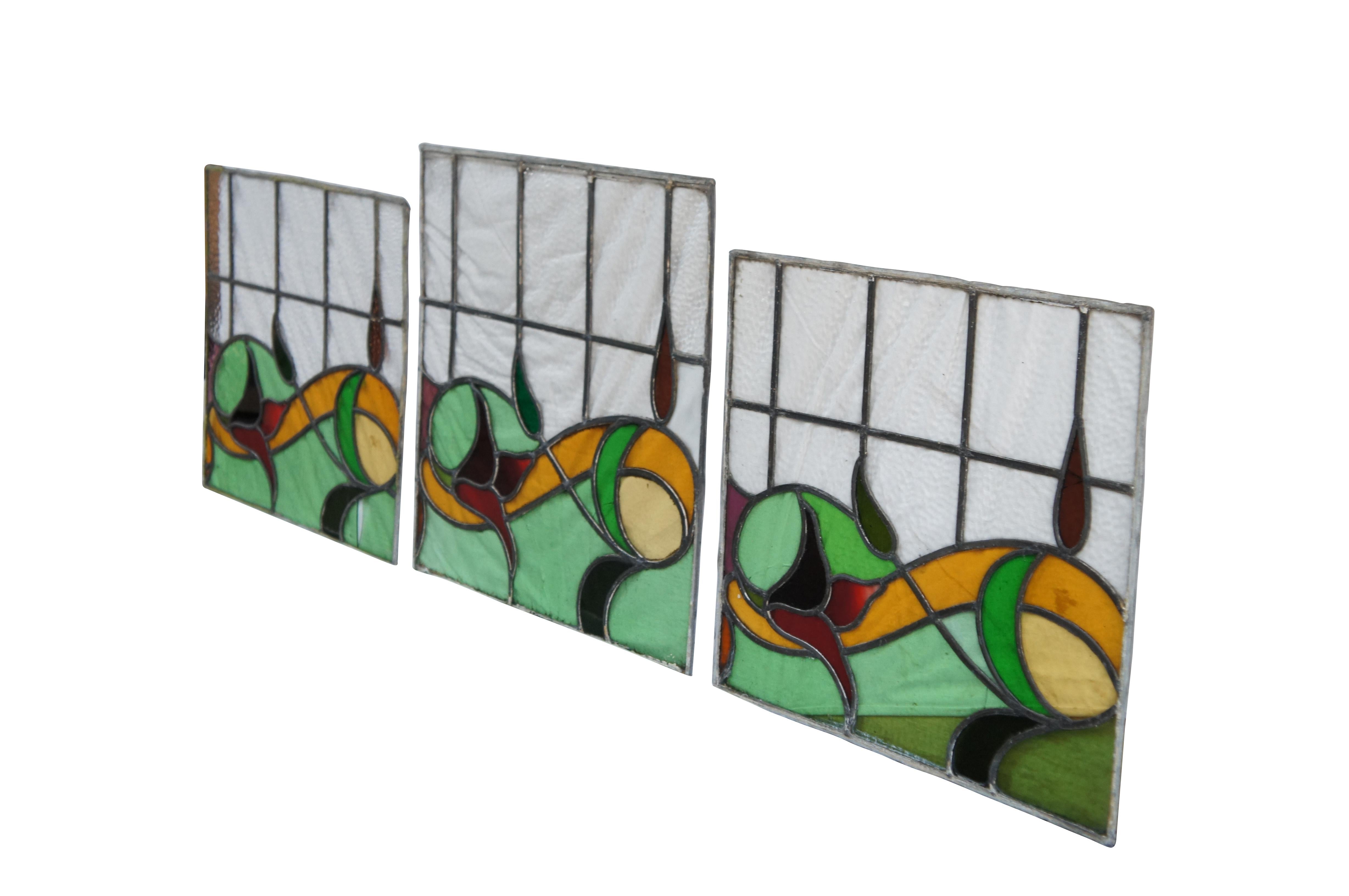 3 antiguos paneles de vidrieras emplomadas florales victorianas verdes Victoriano en venta