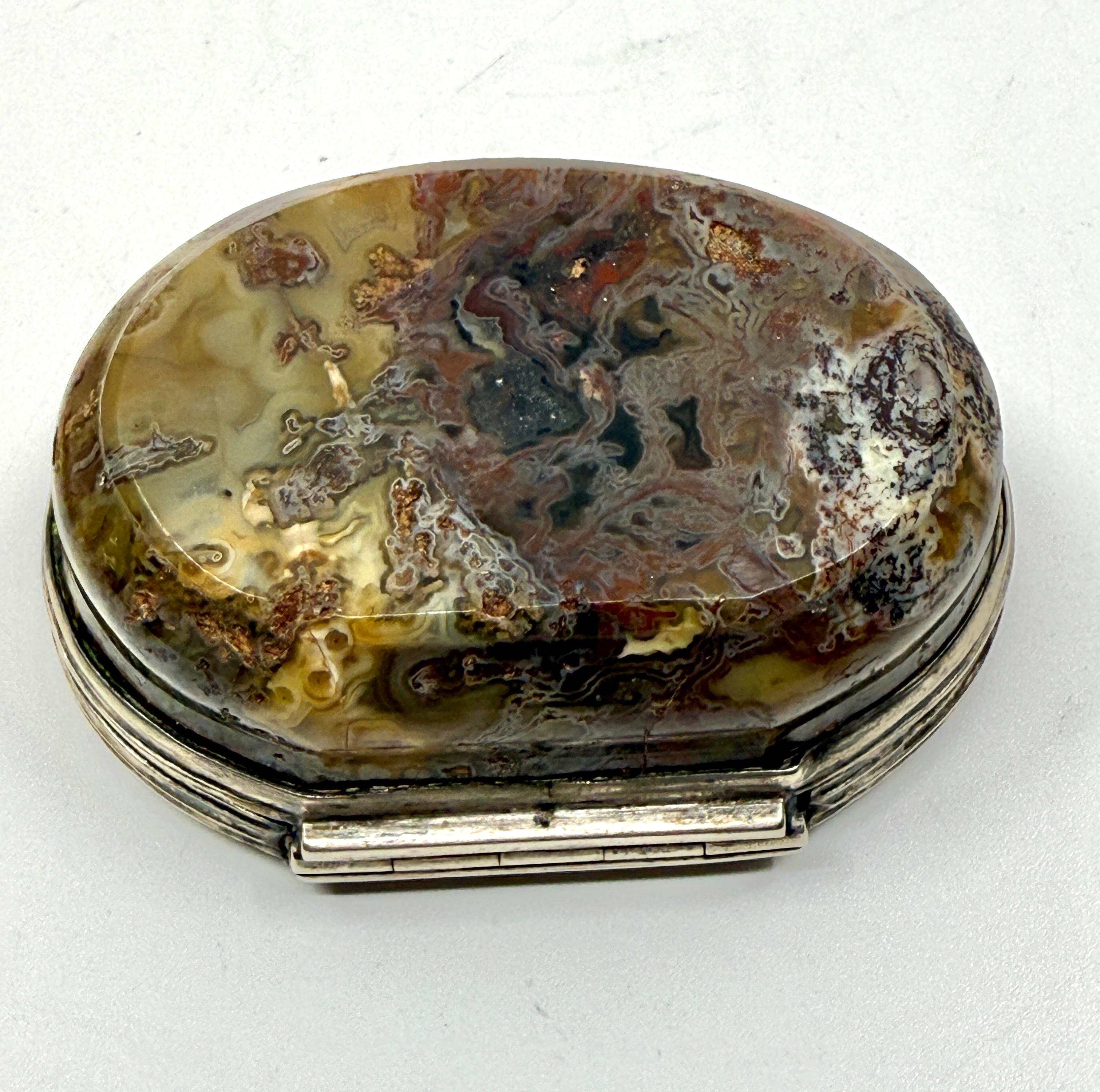 3 tabatières ou boîtes à bibelots anciennes de style victorien avec bandes et agate moussue en vente 3