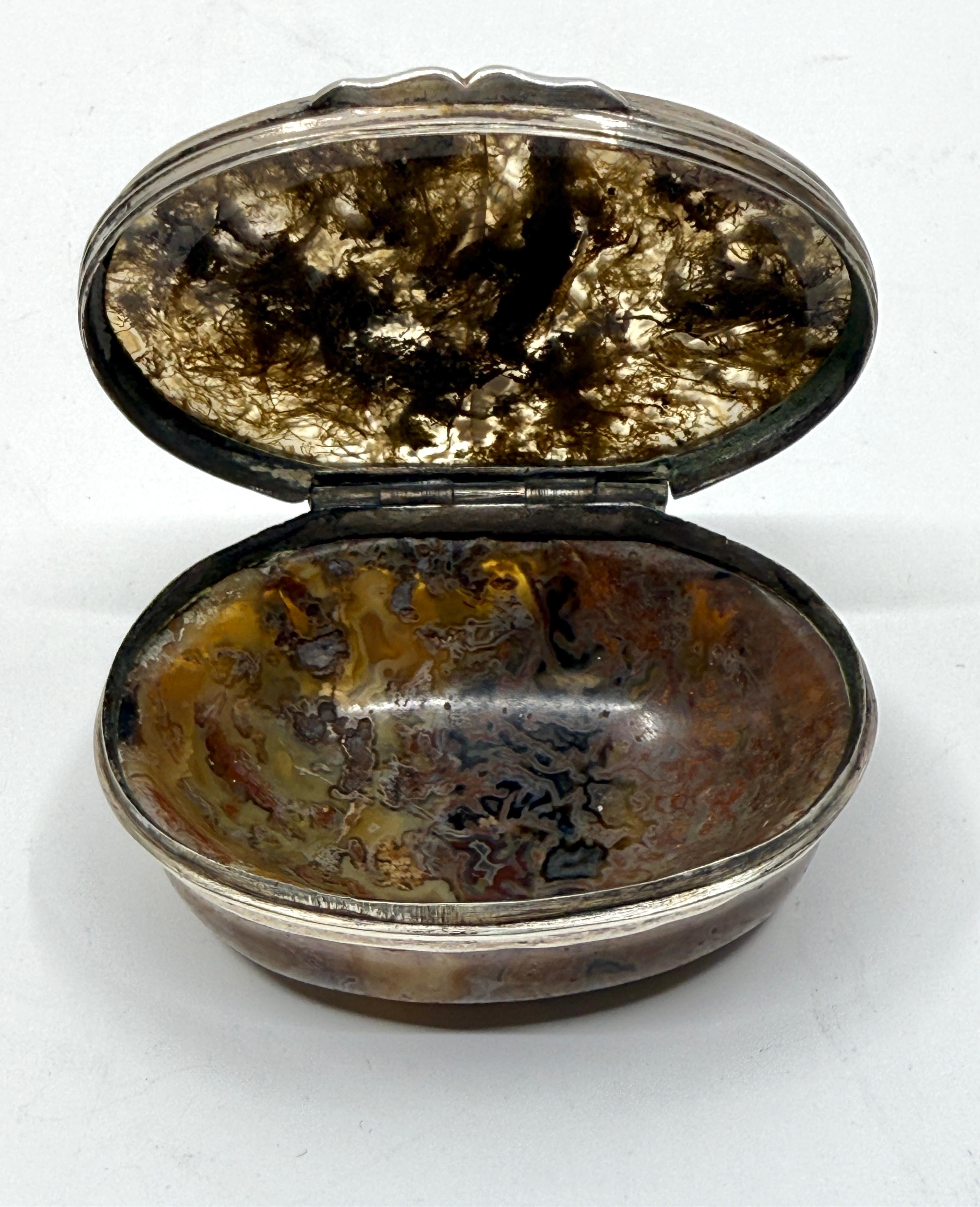3 tabatières ou boîtes à bibelots anciennes de style victorien avec bandes et agate moussue en vente 2