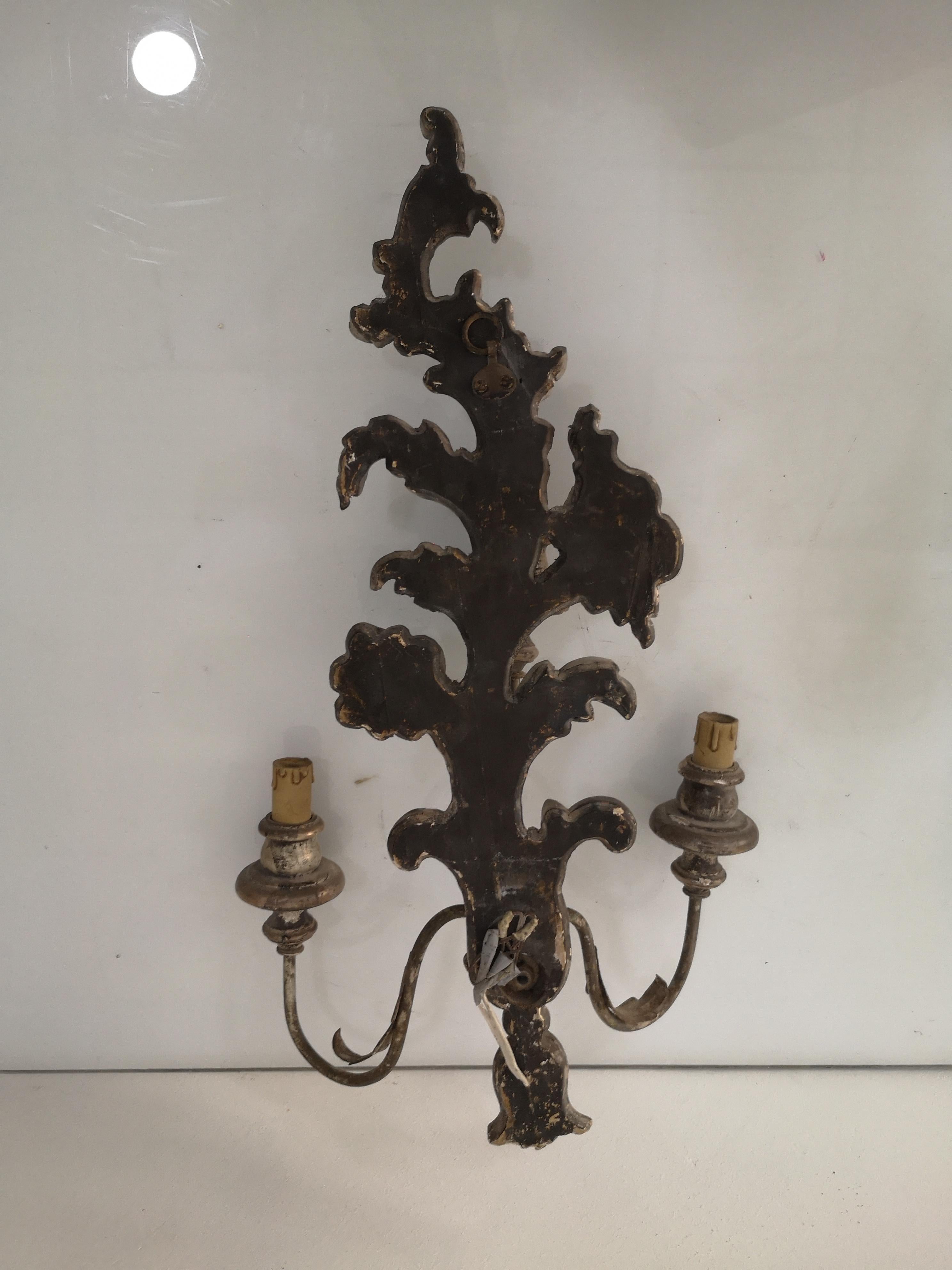 3 Applique a 3 luci in legno e pastiglia argentata anni 30 - H cm 58 in vendita 6