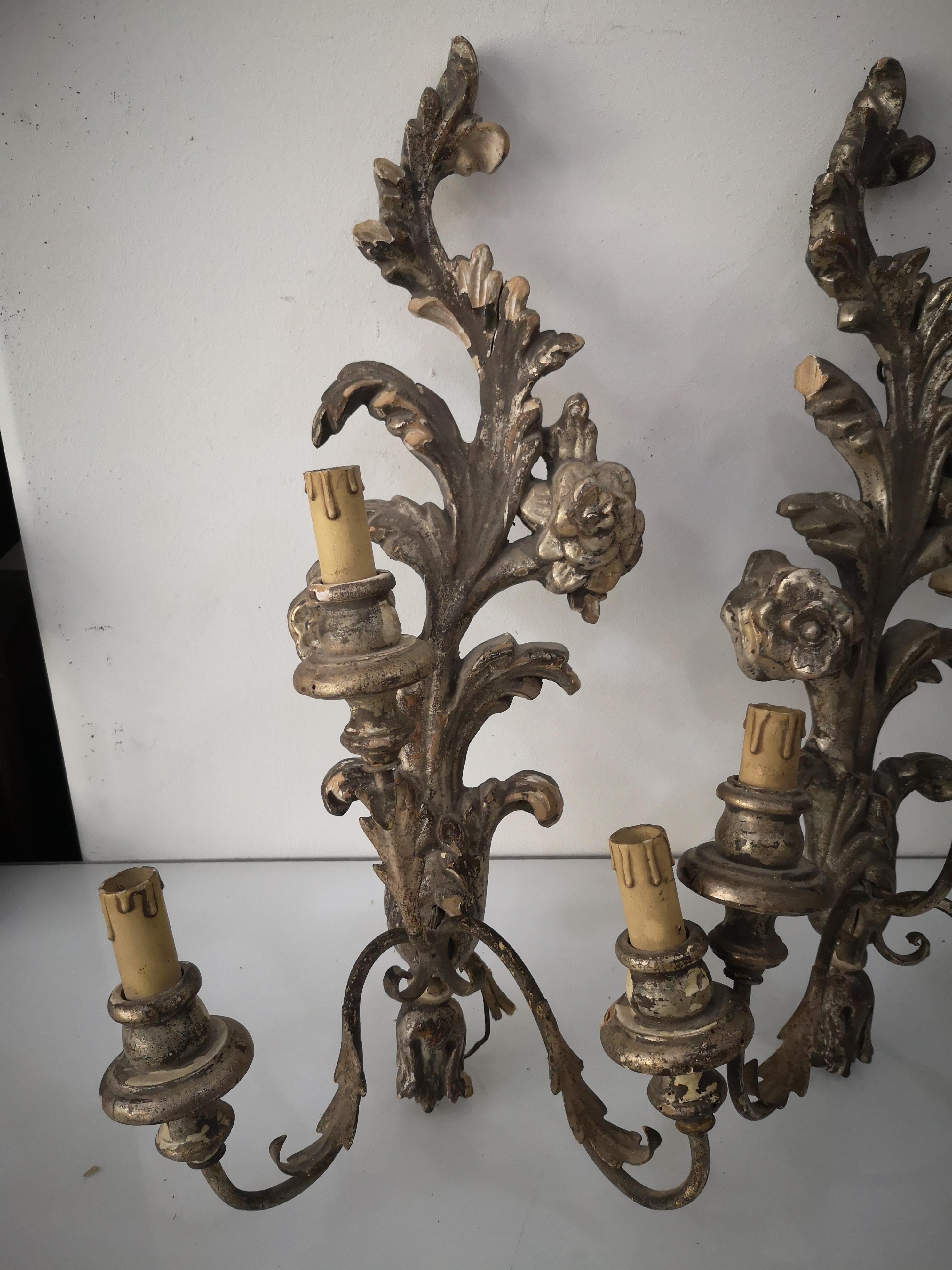3 Applique a 3 luci in legno e pastiglia argentata anni 30 - H cm 58 in vendita 8