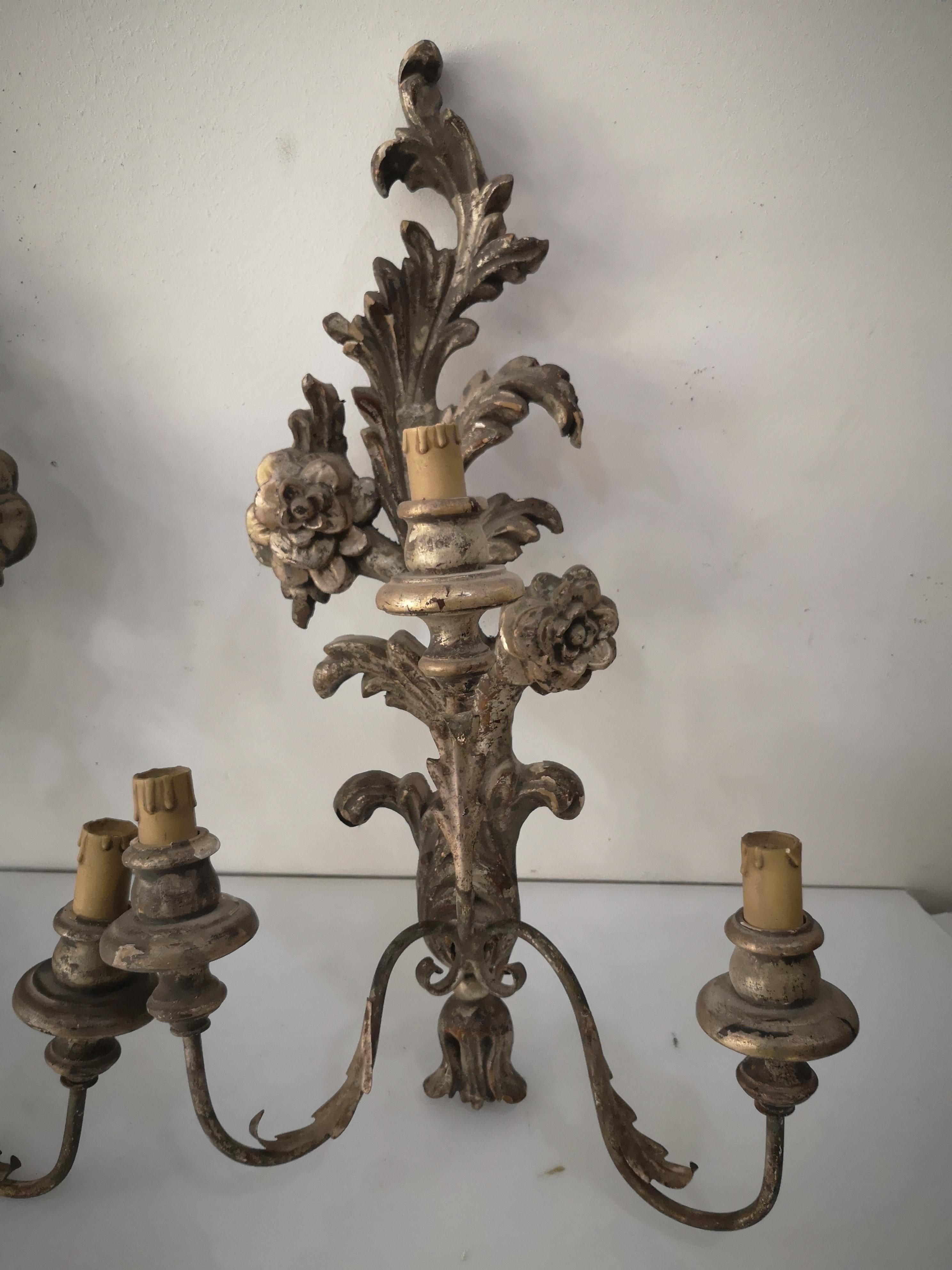 3 Applique a 3 luci in legno e pastiglia argentata anni 30 - H cm 58 in vendita 10