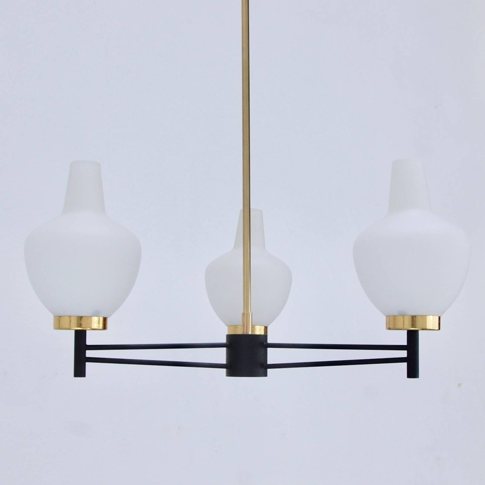 Three-Arm Petite Chandelier In Excellent Condition In Los Angeles, CA