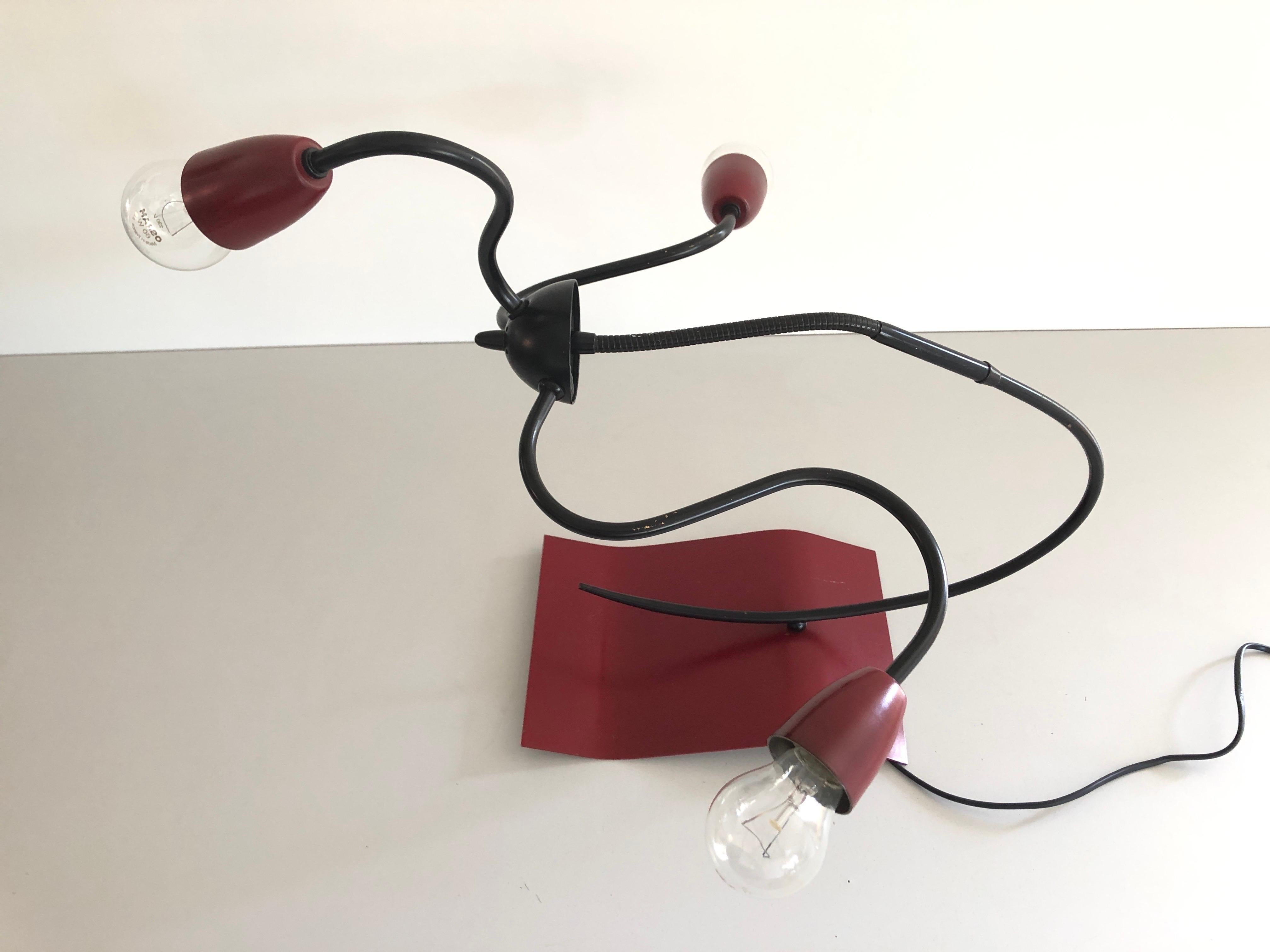 3-armed Adjustable Bordeaux Metal Rare Atomic Table Lamp, 1960s, France In Excellent Condition For Sale In Hagenbach, DE