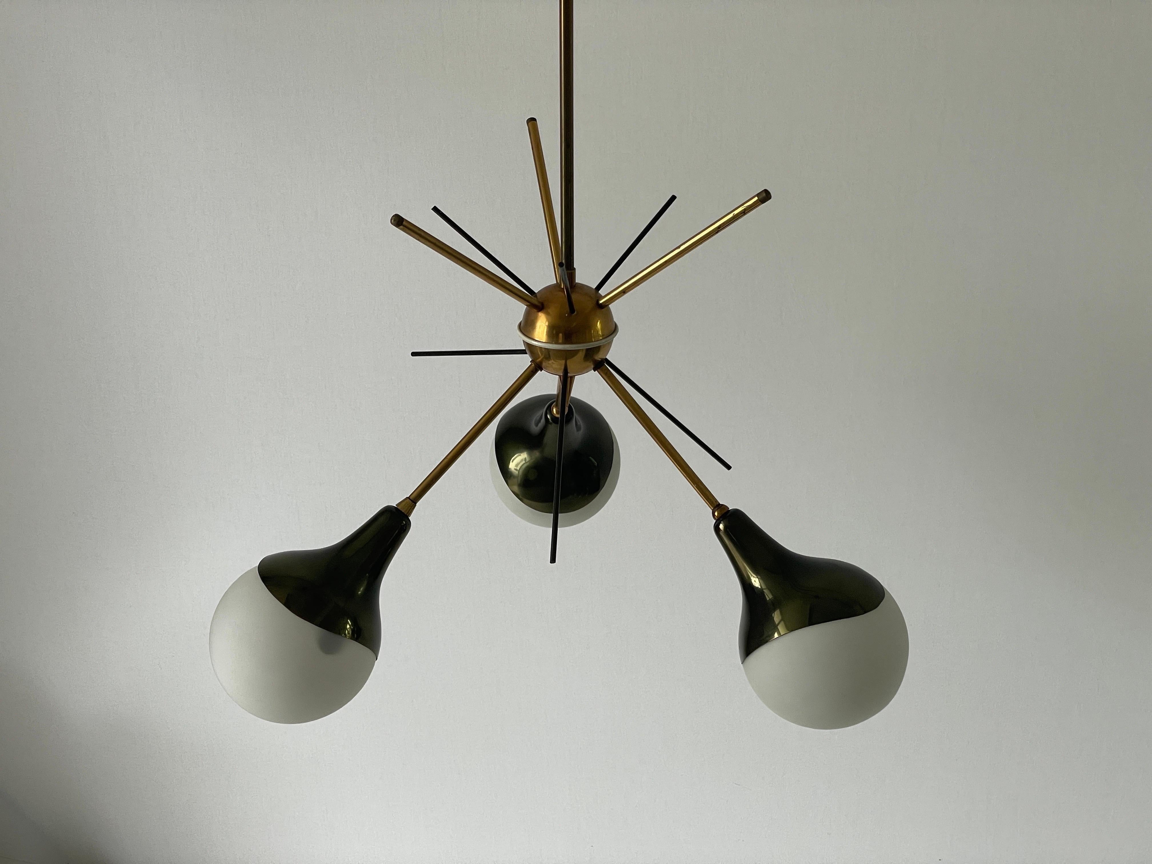 Mid-Century Modern 3-armed Ball Glass Orbit Design Ceiling Lamp, Attr. to Stilnovo, 1950s, Italy For Sale