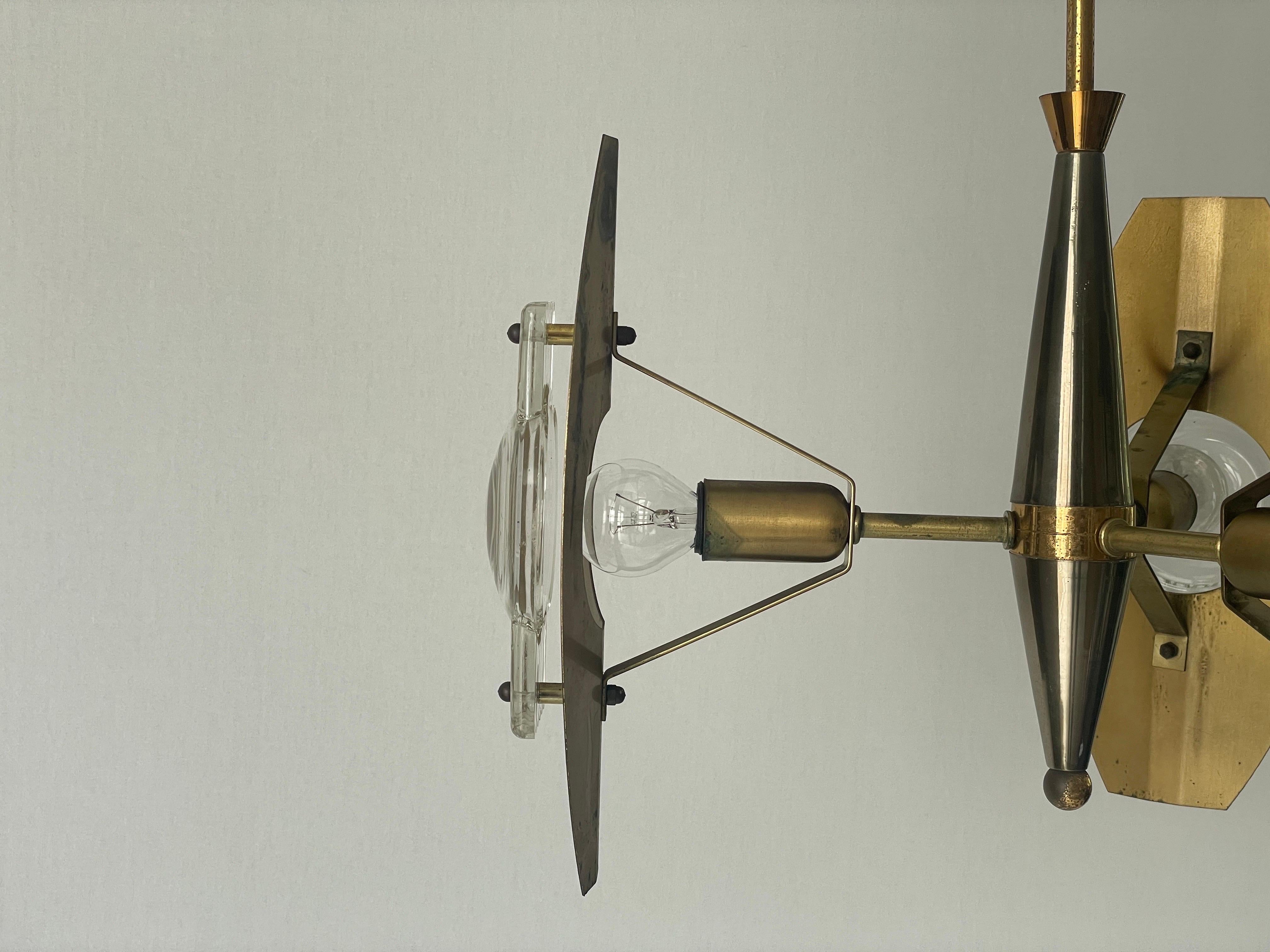 Metallo Lampada da soffitto a 3 bracci in ottone e vetro a lente, anni '60, Italia in vendita