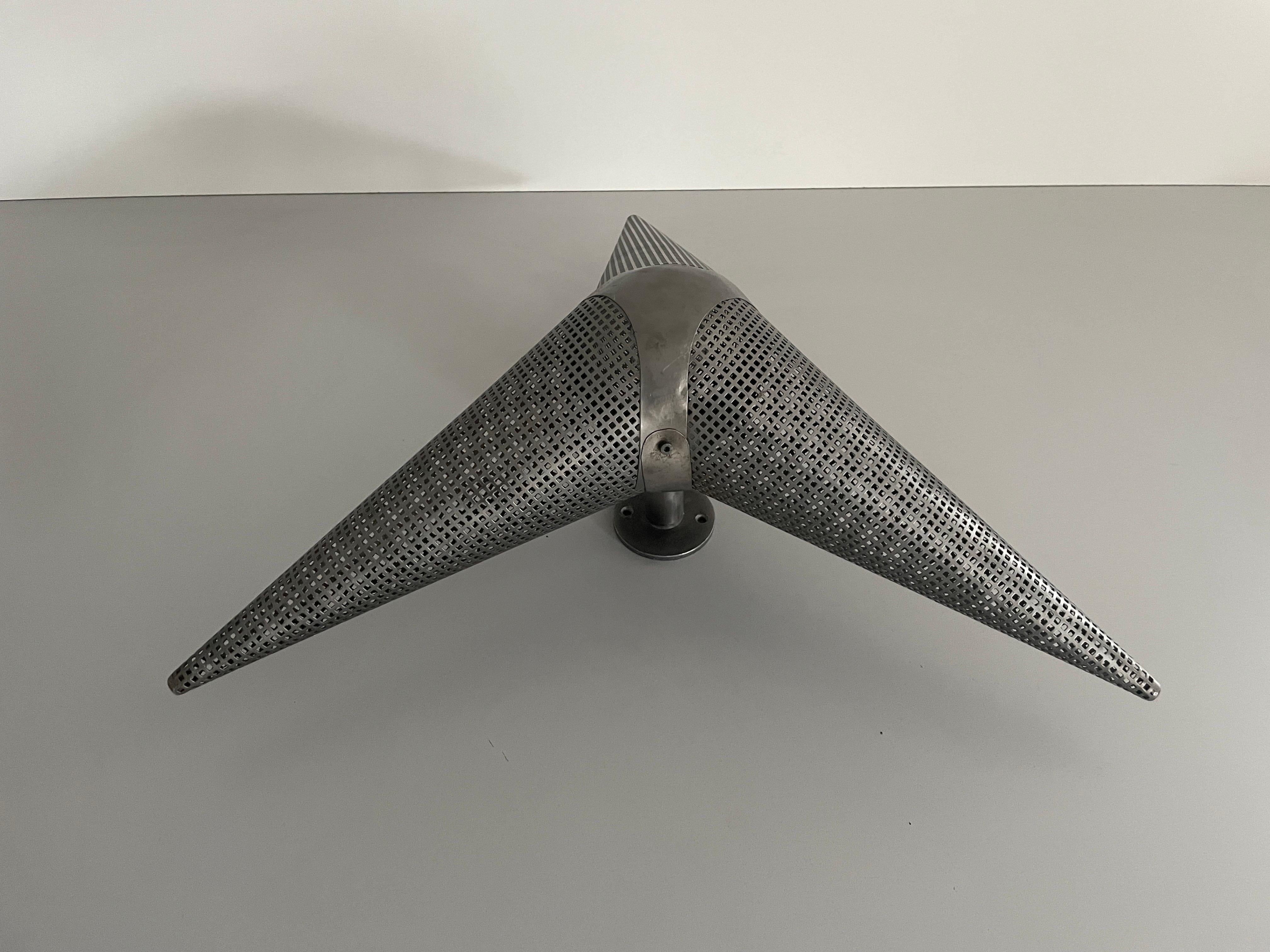 Lámpara de techo o empotrable de aluminio con pantalla de estrella de 3 brazos, años 60, Alemania Alemán en venta