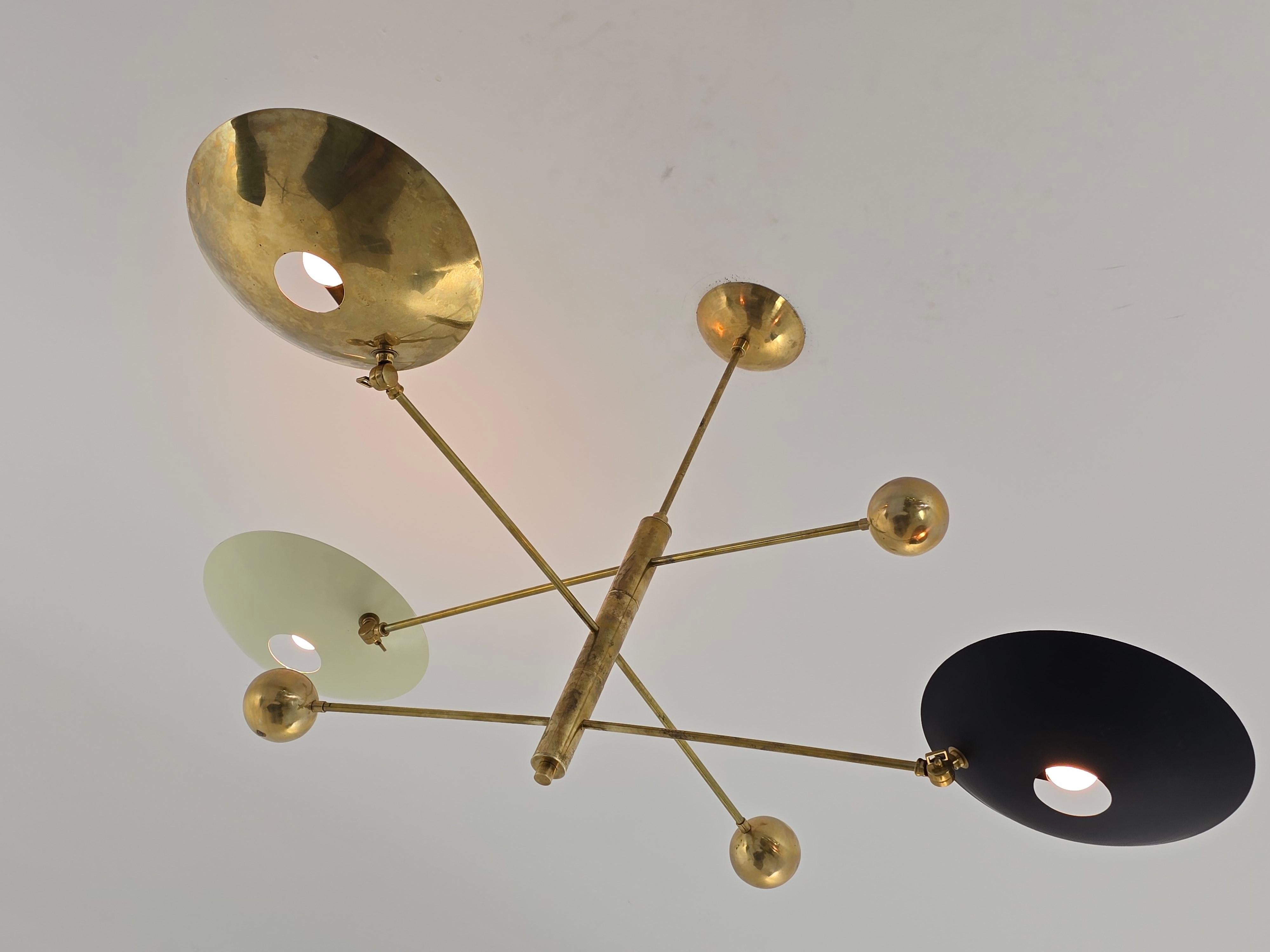 Mid-Century moderno 3  Lampadario a bracci con contrappeso in vendita