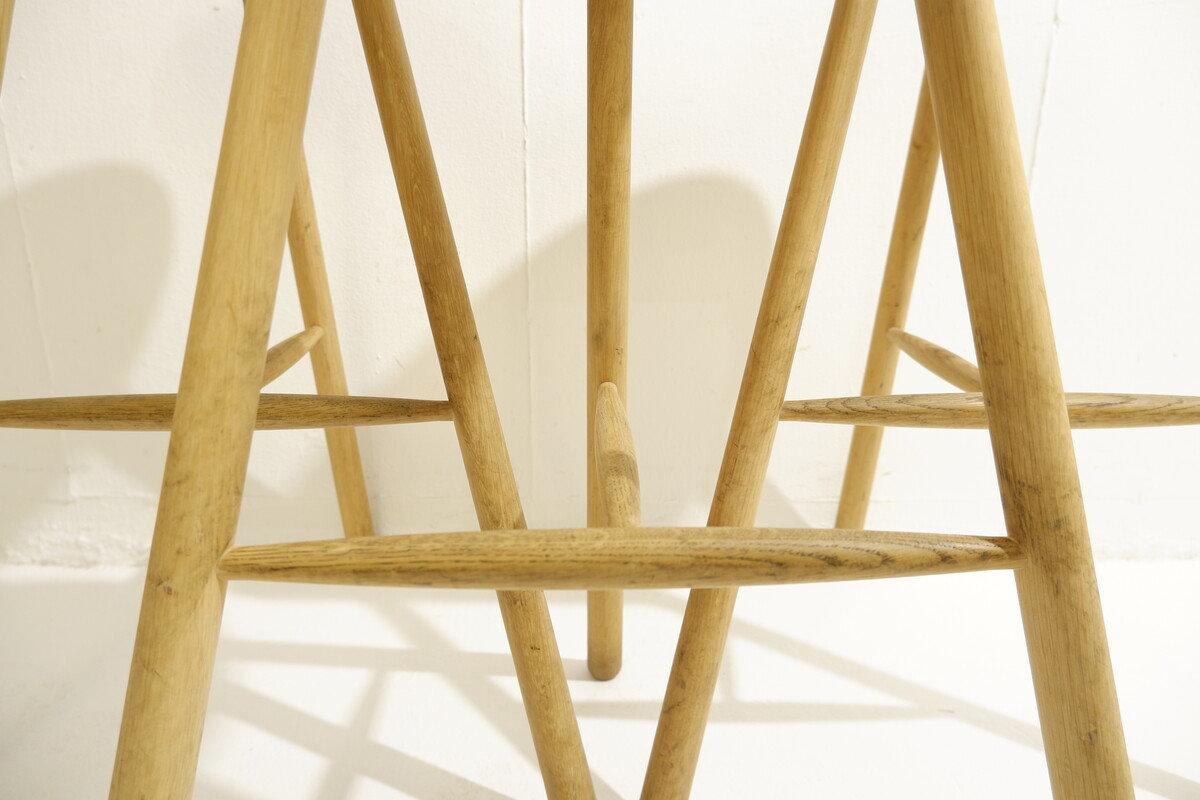 Bar Stools - Lars Werner - Form&Refine - 2000s
Wear Consistent with age and use : See Photos 
3 Bar Stools by Lars Werner, Form & Refine - Denmark 2000s
Measures : 59cmx50cm H:77cm
Material : Wood 