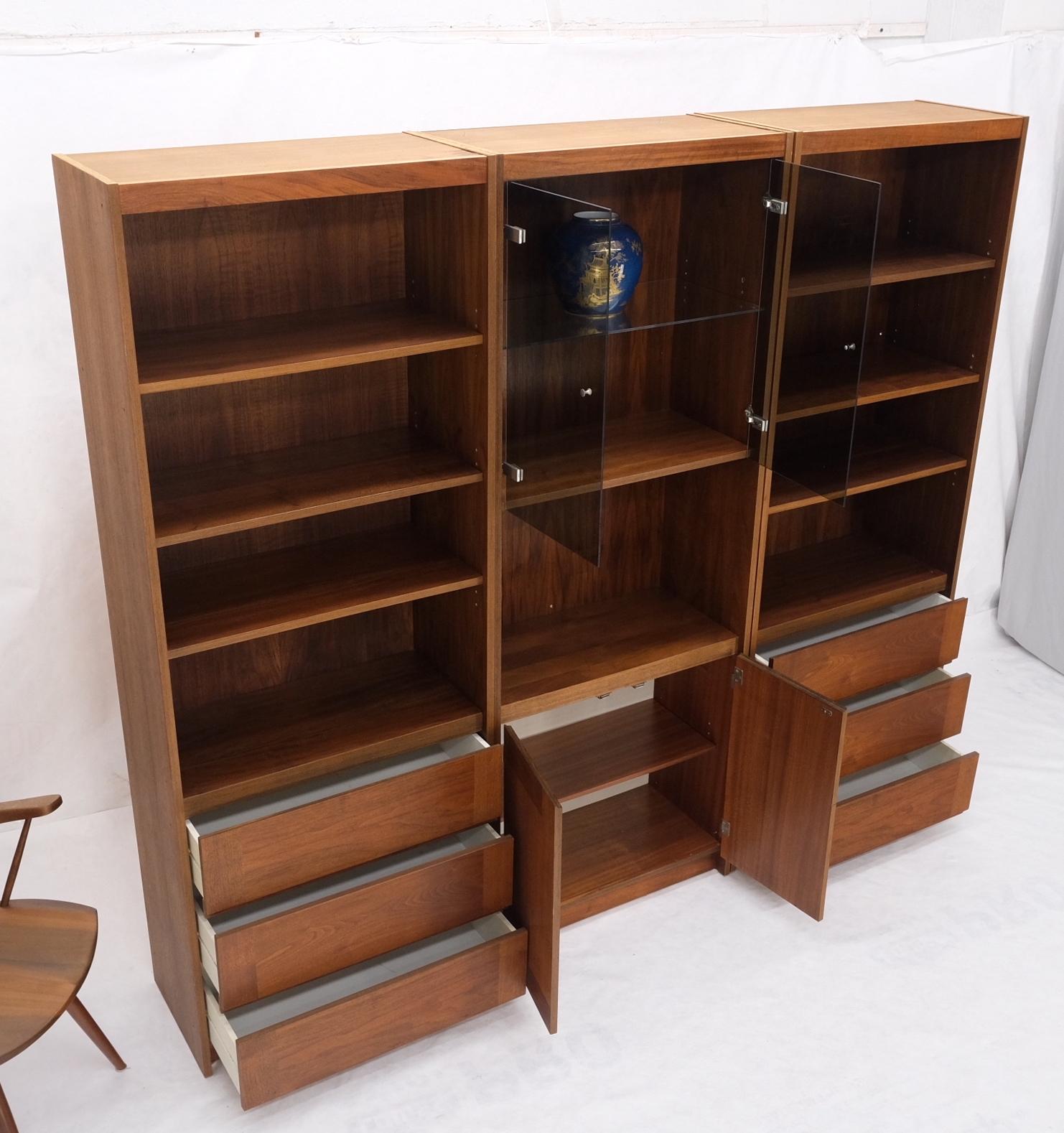 3 Bay Mid-Mentury Modern Walnut Glass Doors Bookcase Wall Unit Curio Cabinet For Sale 2