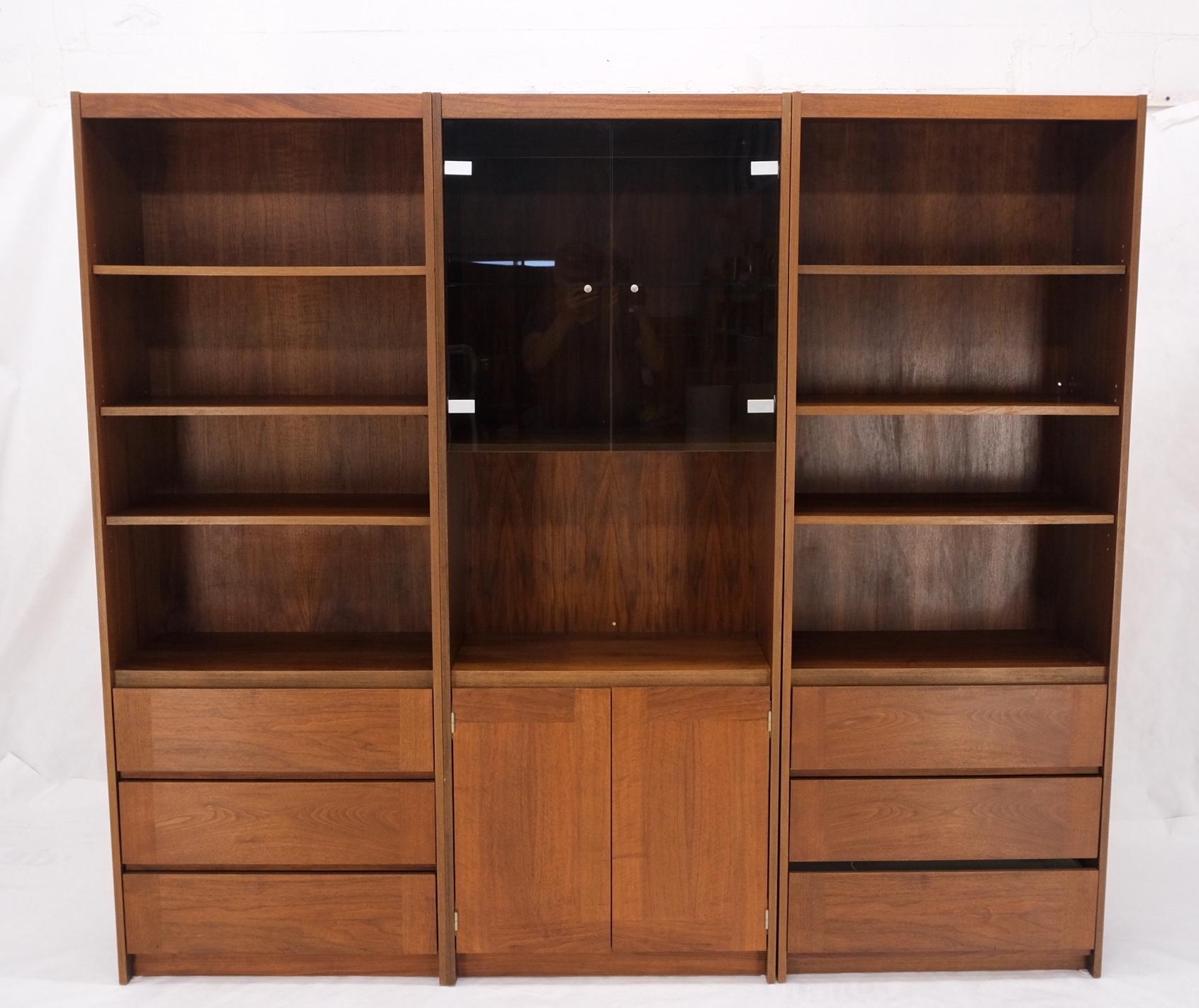 3 Bay Mid-Mentury Modern Walnut Glass Doors Bookcase Wall Unit Curio Cabinet For Sale 3