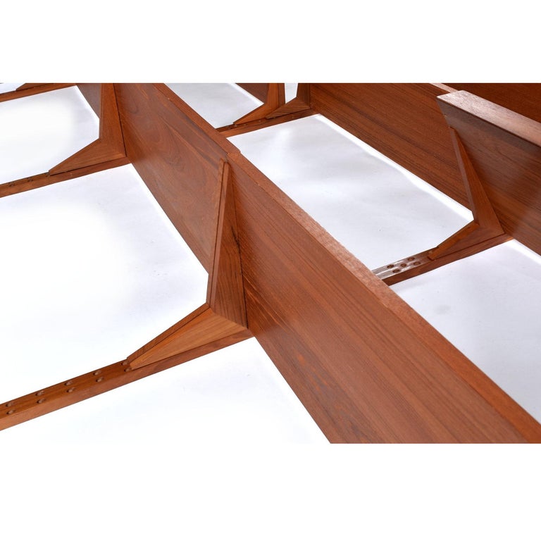 3-Bay Poul Cadovius Danish Teak Cado Wall Mount Shelving System In Good Condition For Sale In Chattanooga, TN