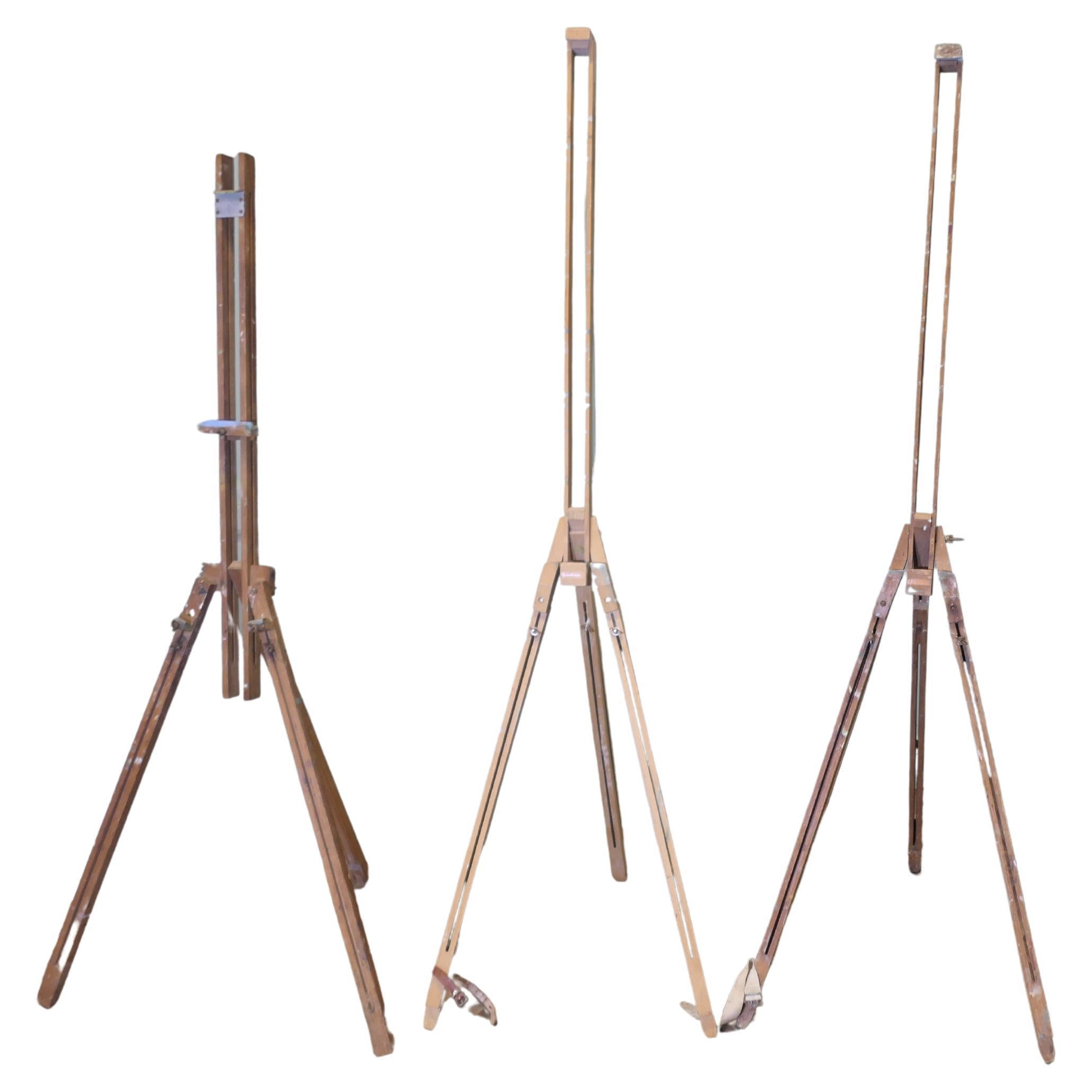 3 Beech Portable Folding Easels   Each Easel height is adjustable and the pictur en vente