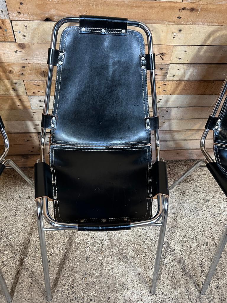 3 chaises de salle à manger Les Arcs noires Charlotte Perriand pour les Arcs, France, années 1960 en vente 1